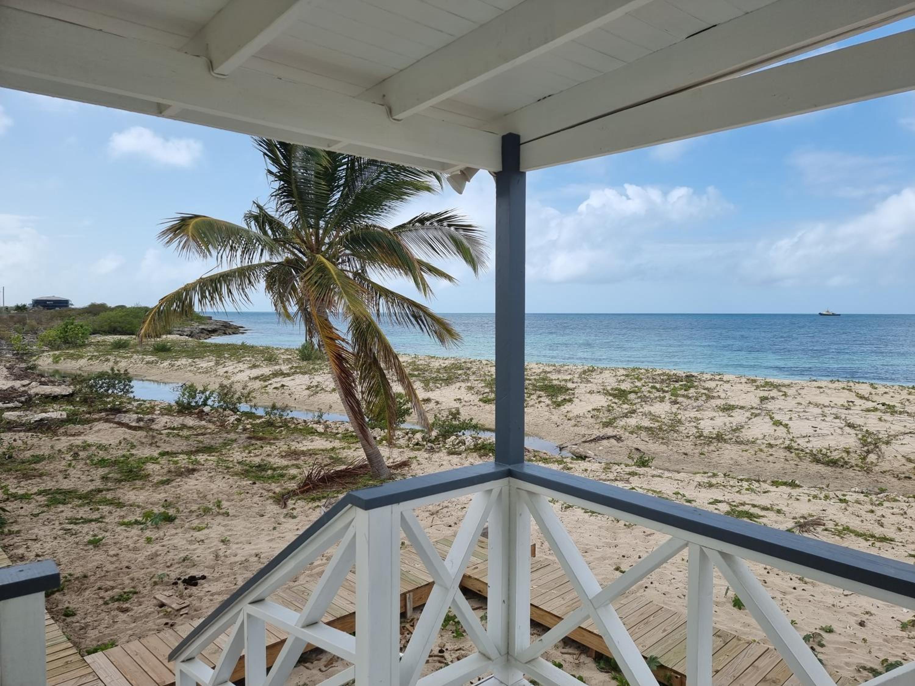 Harrys Cottages Cottage 5 right on the pink sand