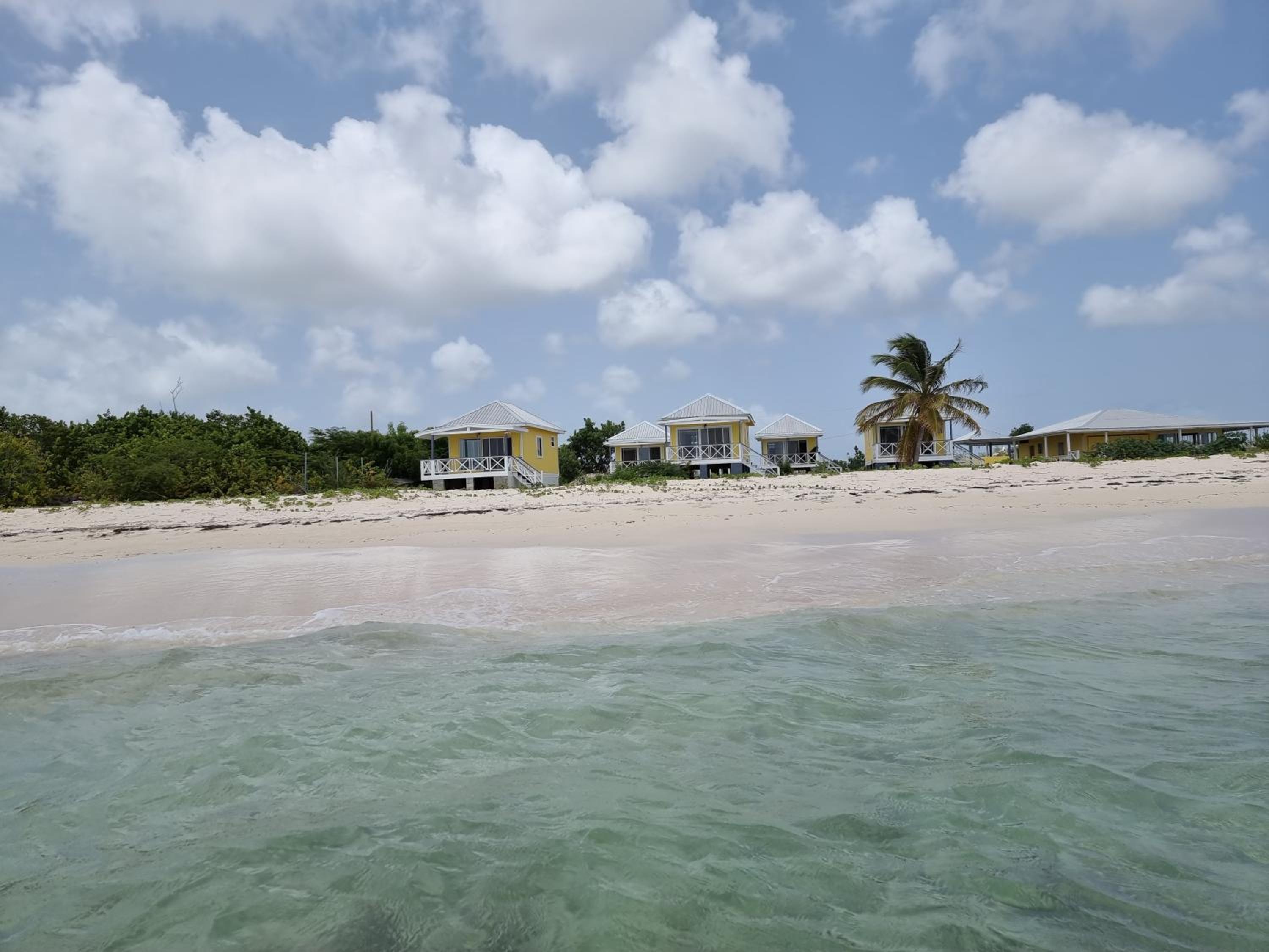 Harrys Cottages Cottage 5 right on the pink sand