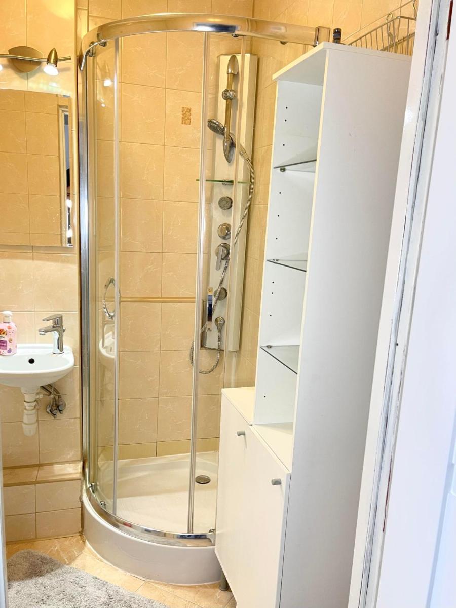 15 min Stare Miasto D&A Apartments Darwina view 5