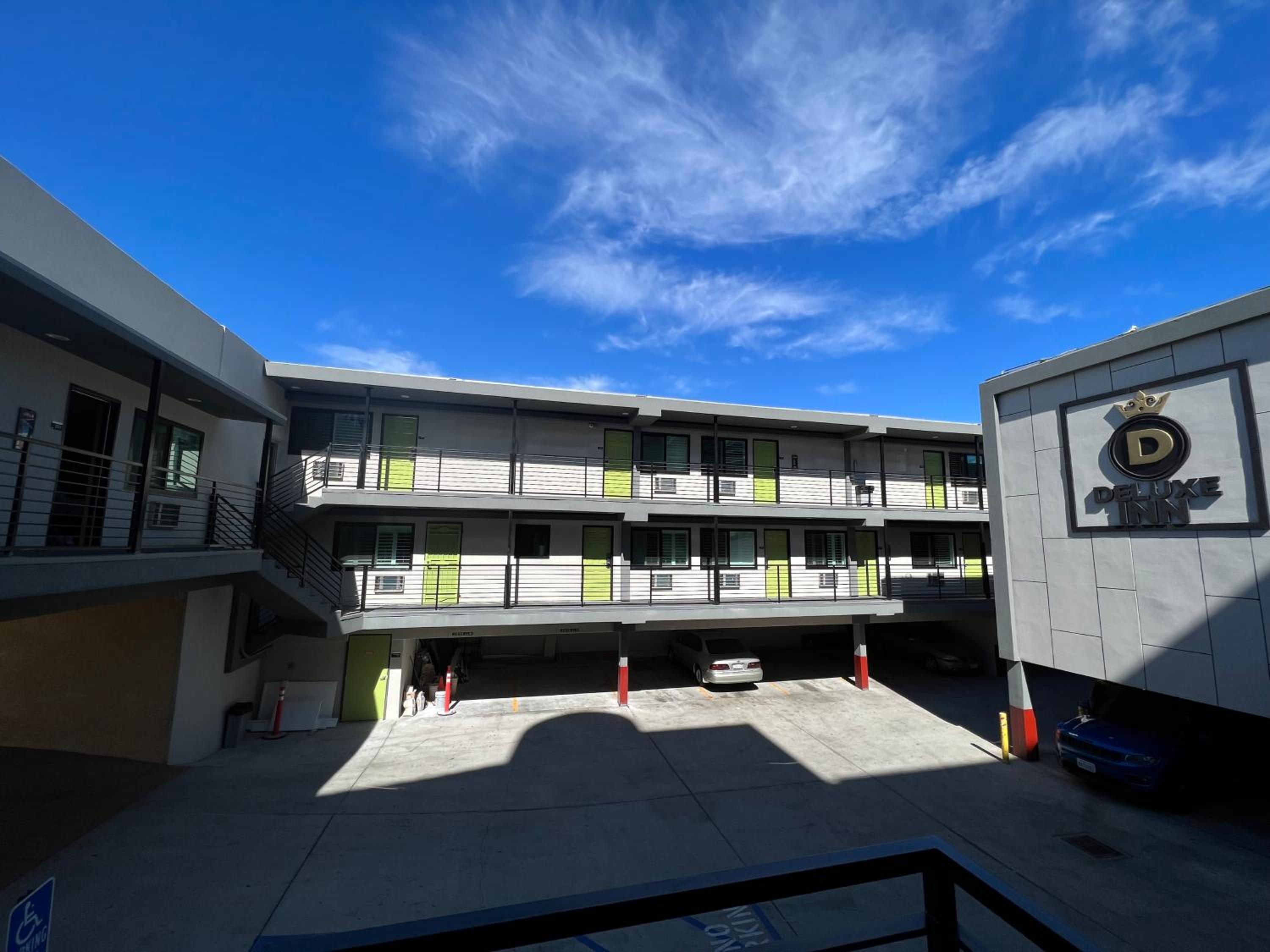 Deluxe Inn Hawthorne/ LAX