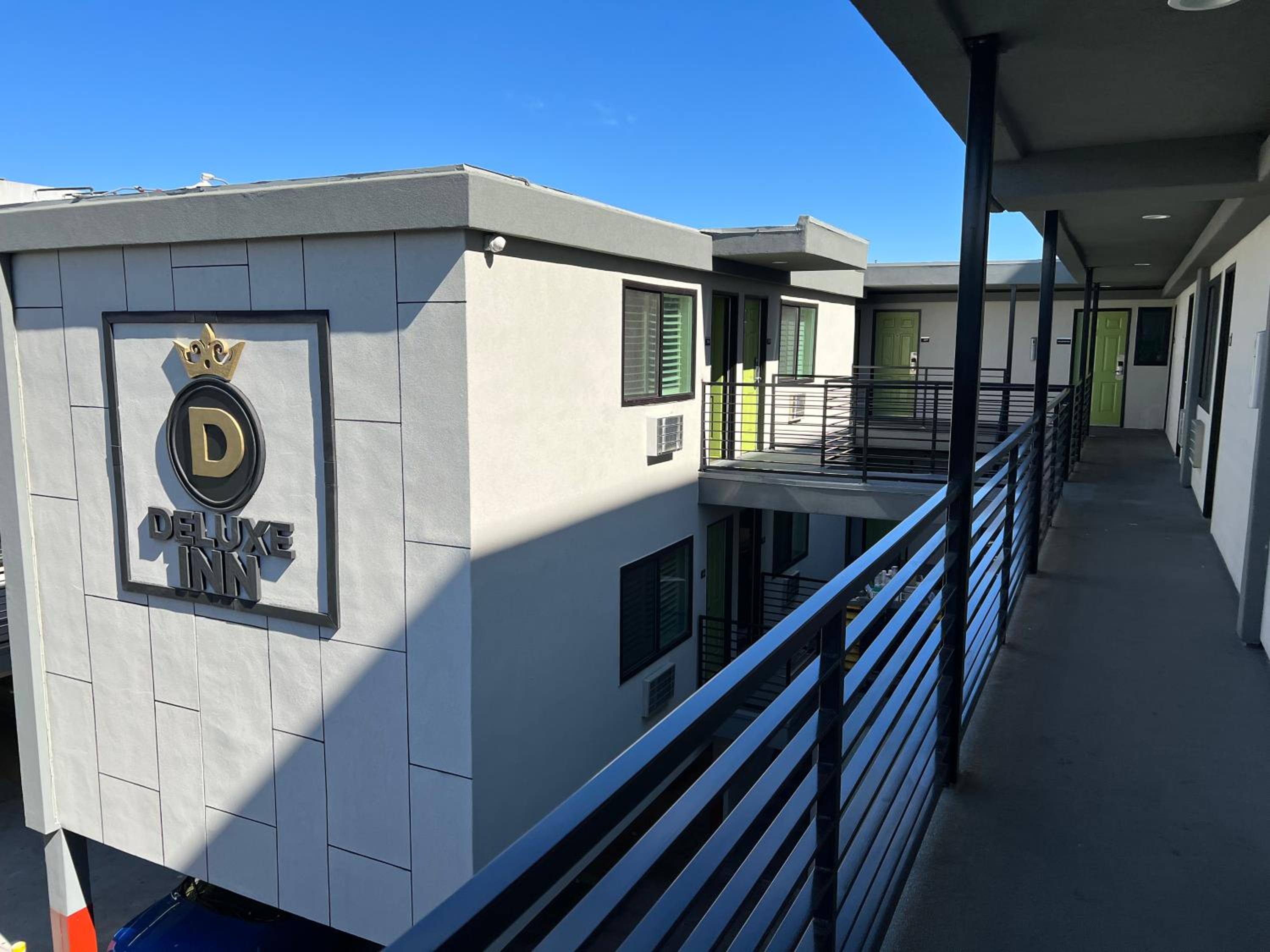 Deluxe Inn Hawthorne/ LAX
