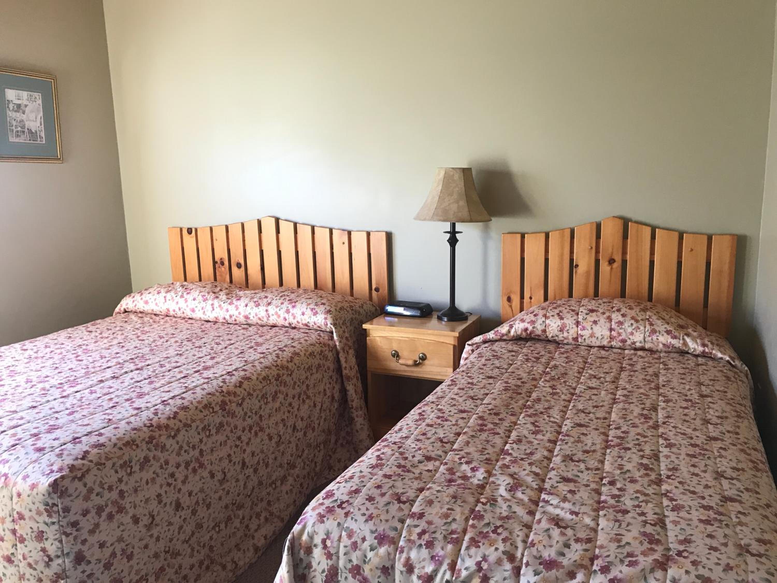Cavendish Country Inn & Cottages