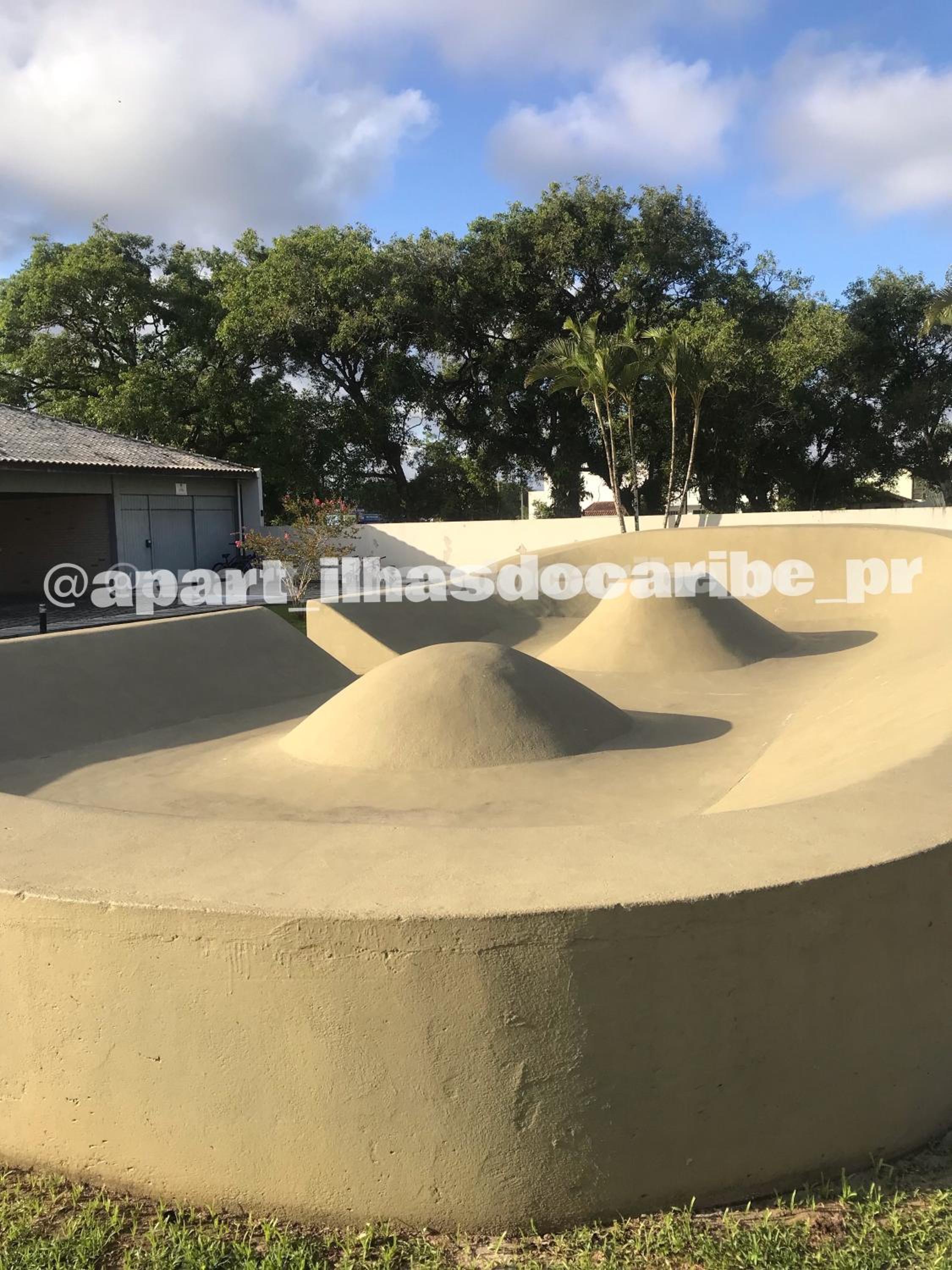 Apto Cond Ilhas do Caribe - Pr - Beira Mar