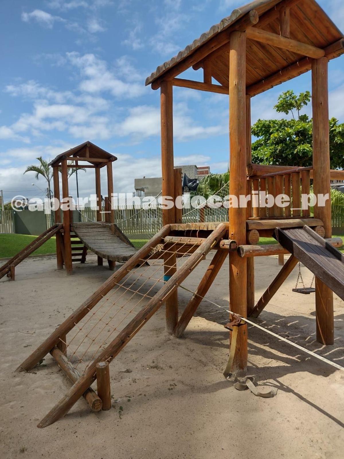 Apto Cond Ilhas do Caribe - Pr - Beira Mar
