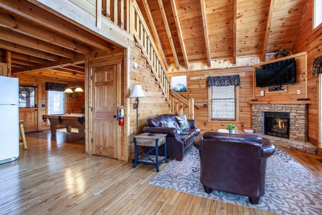 Whisk A Way with Hot Tub, Pool Table and Jacuzzi