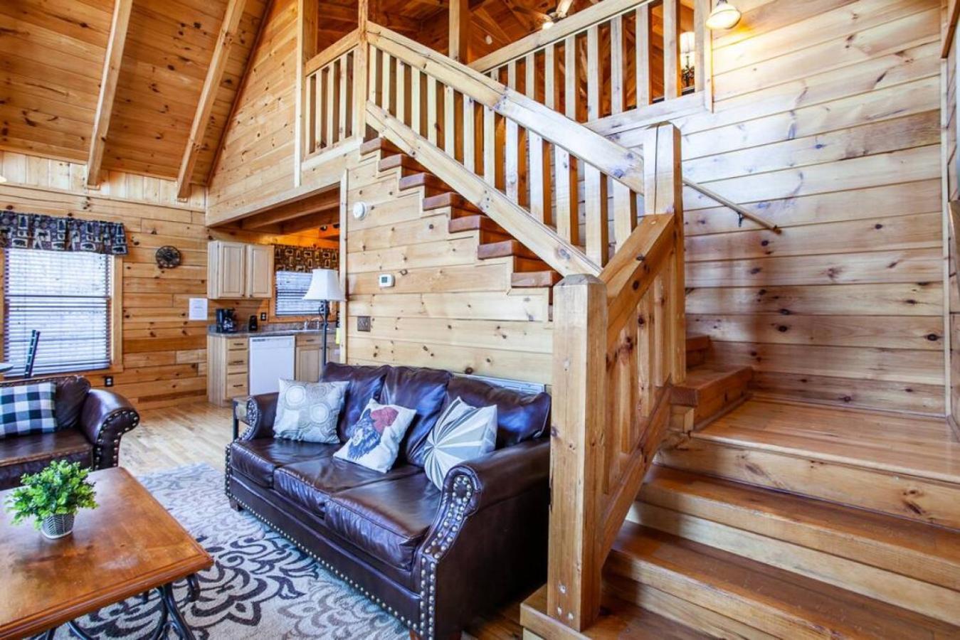 Whisk A Way with Hot Tub, Pool Table and Jacuzzi