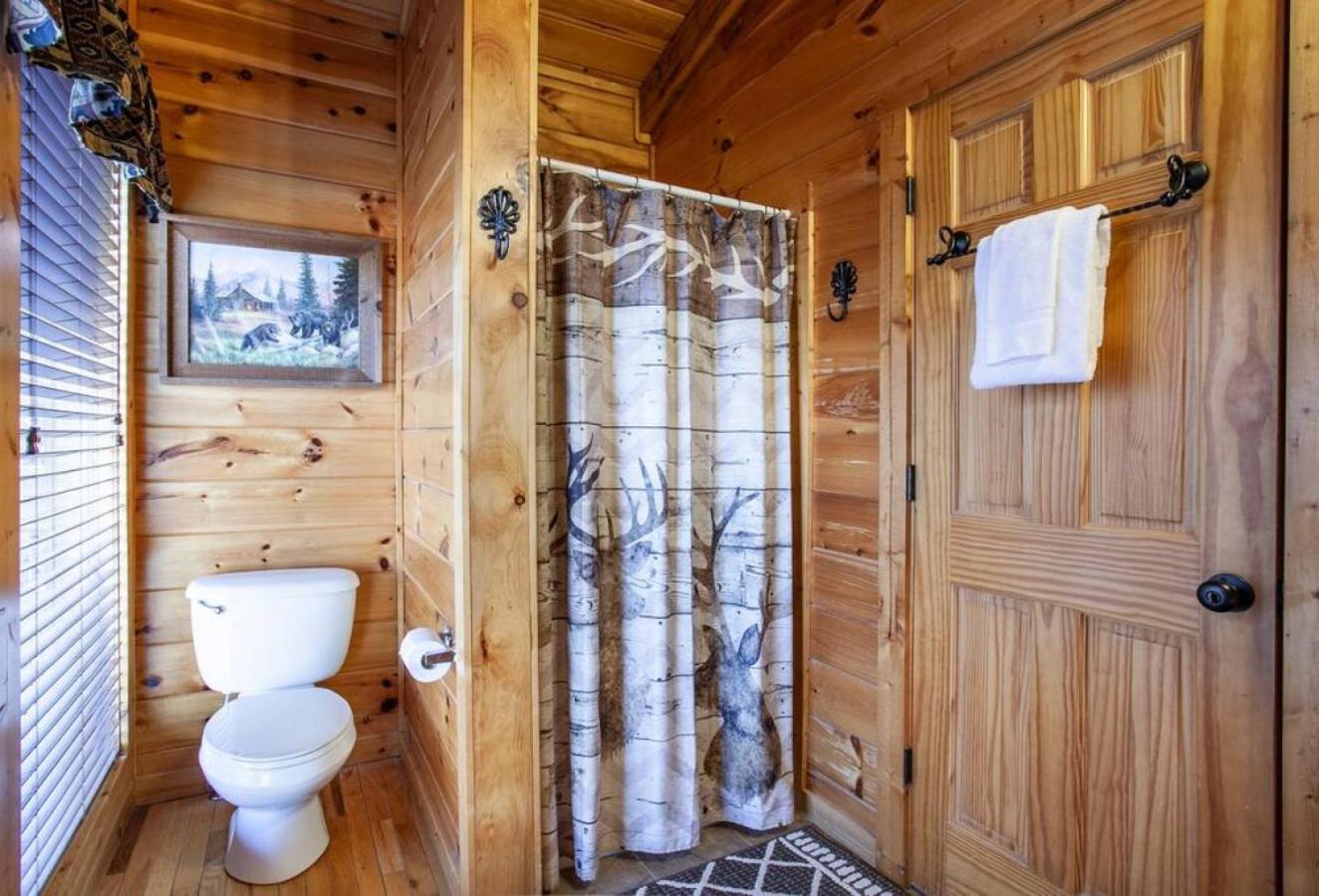 Whisk A Way with Hot Tub, Pool Table and Jacuzzi