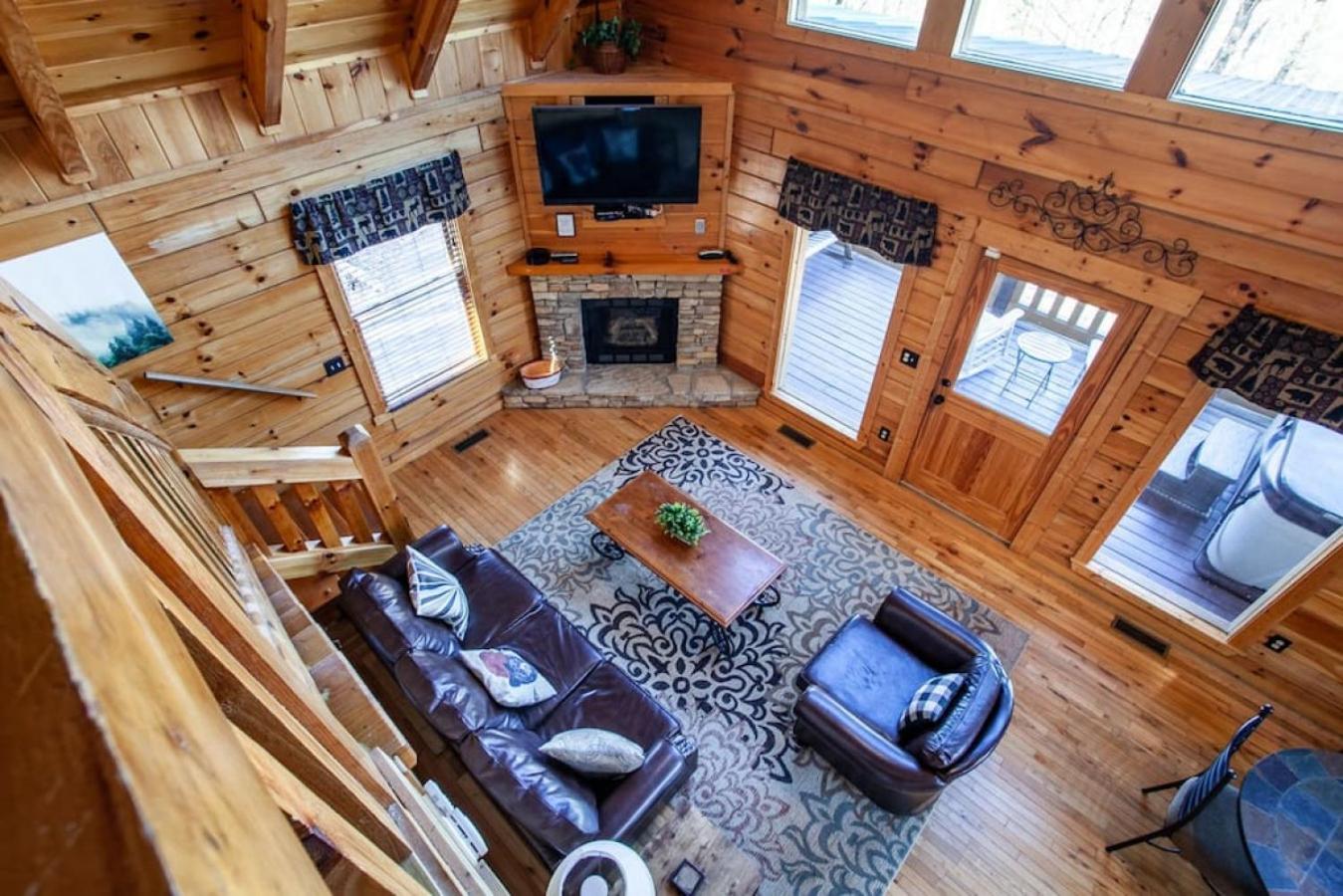 Whisk A Way with Hot Tub, Pool Table and Jacuzzi