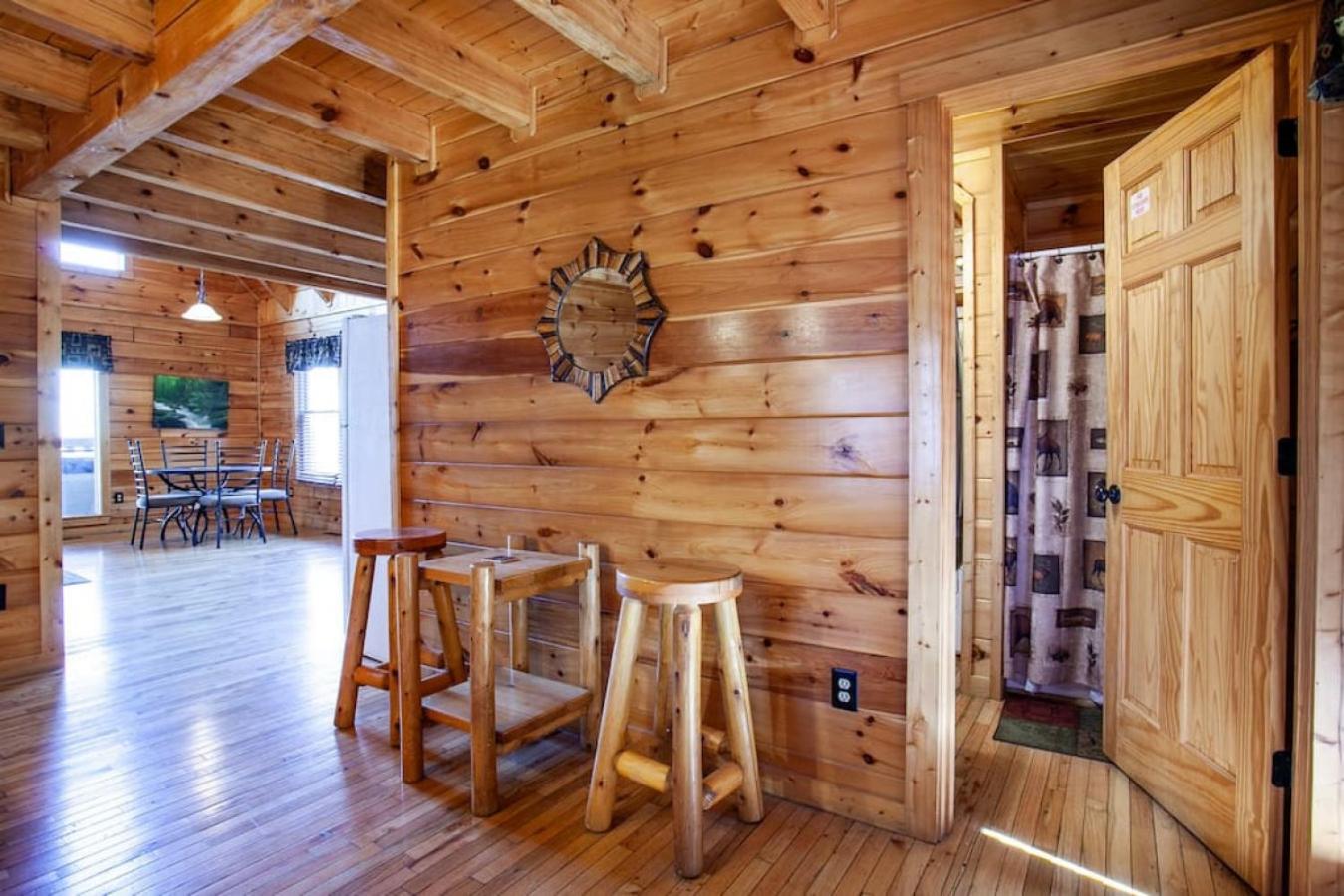 Whisk A Way with Hot Tub, Pool Table and Jacuzzi