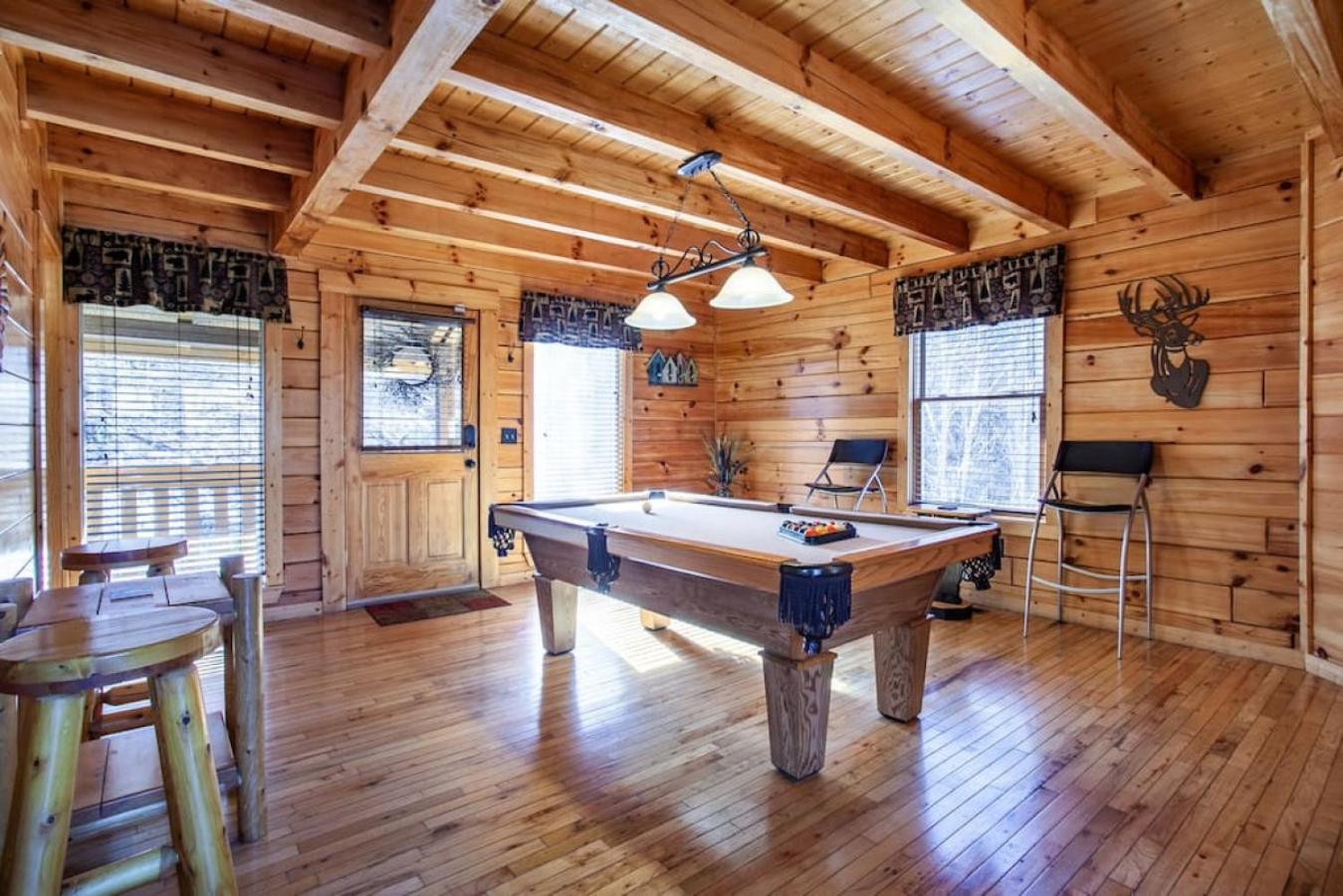 Whisk A Way with Hot Tub, Pool Table and Jacuzzi