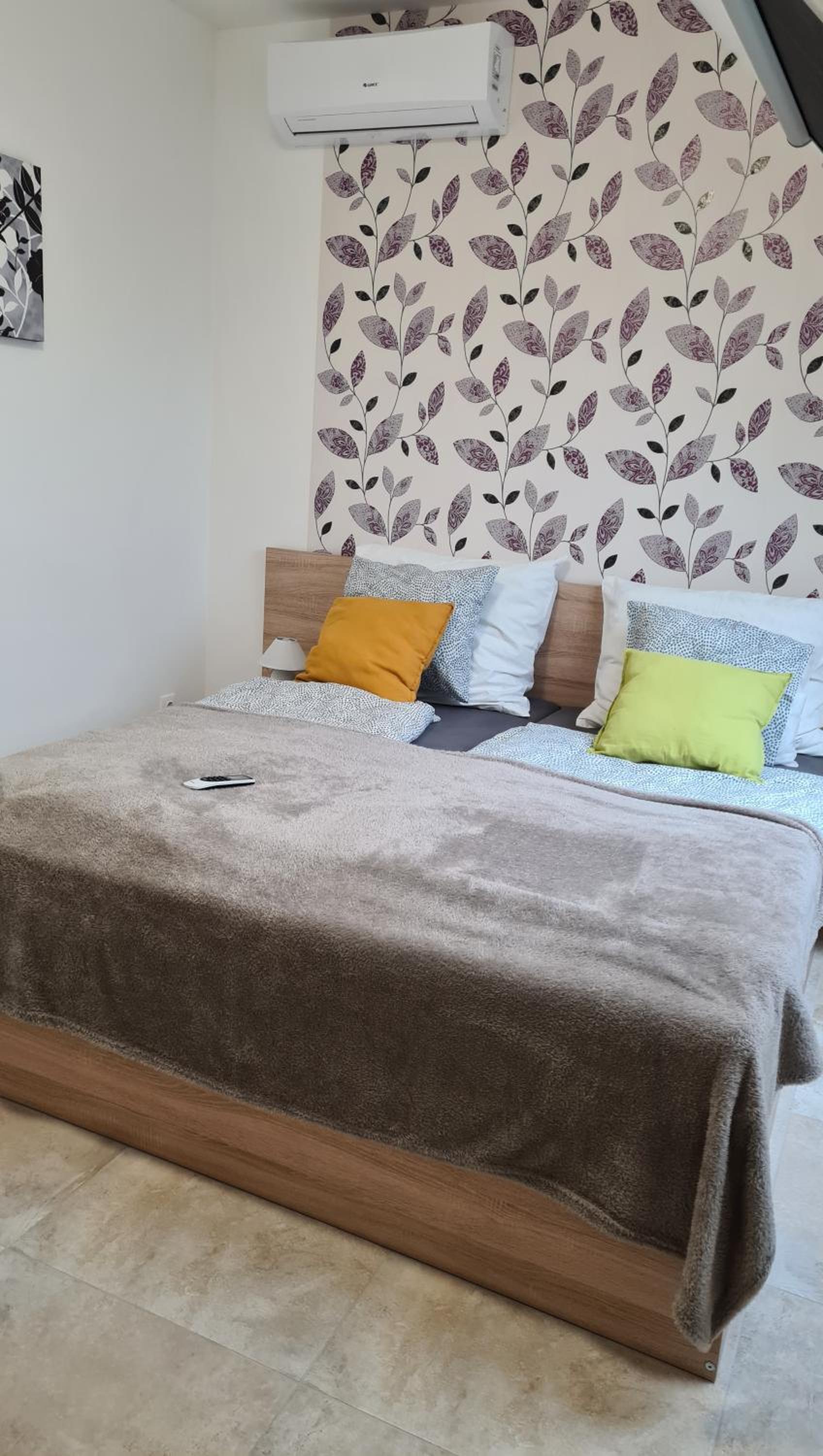 U8 apartmanház view 5