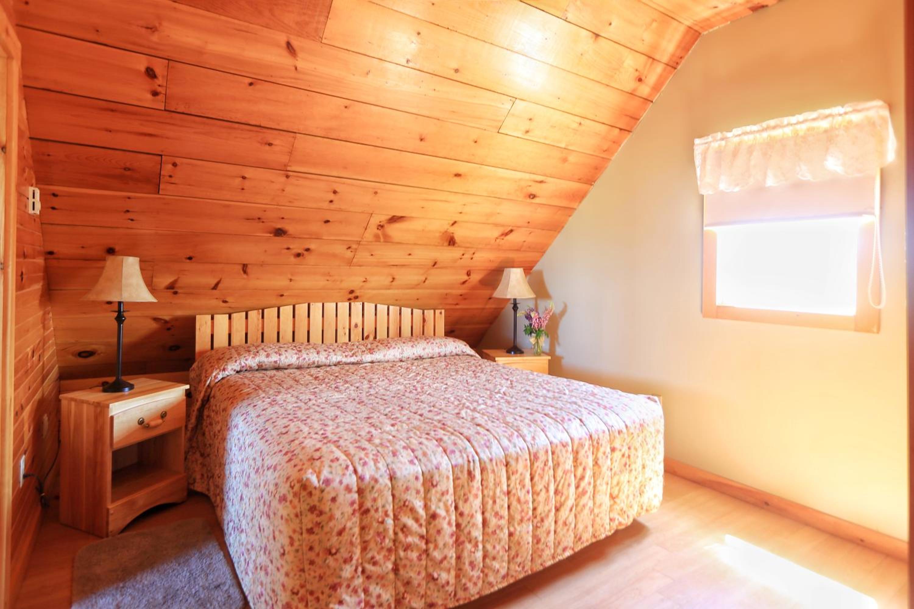 Cavendish Country Inn & Cottages