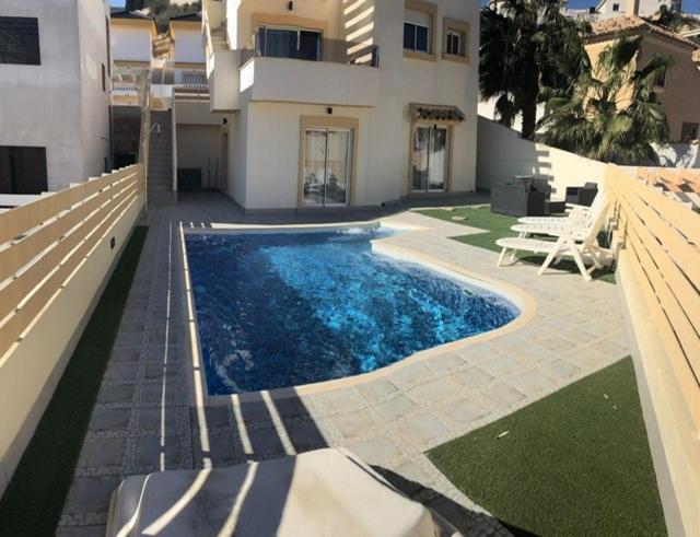 Quesada Luxury Villa view 4