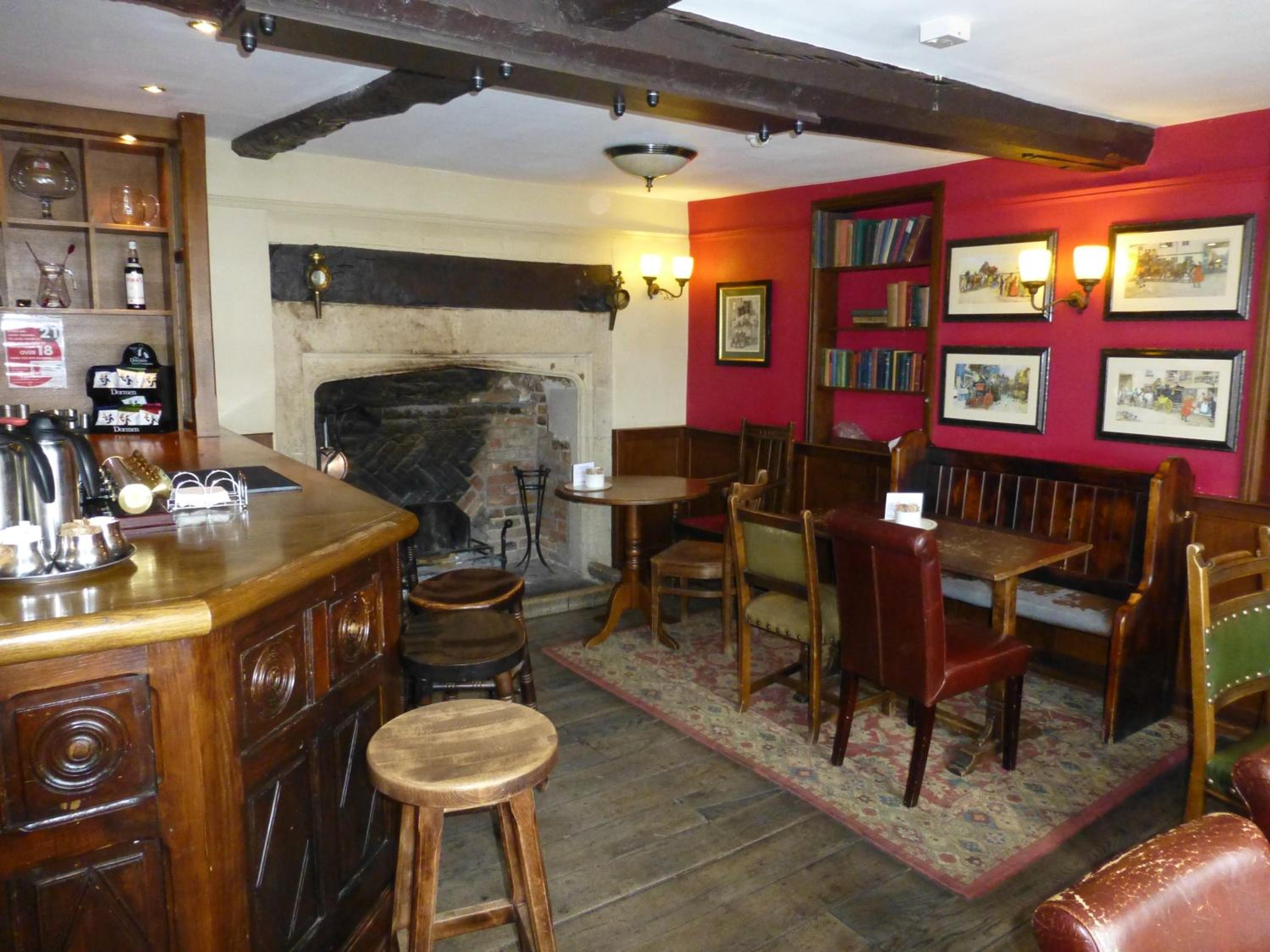 Devizes Vacations - The Bear Hotel - Property Image 8