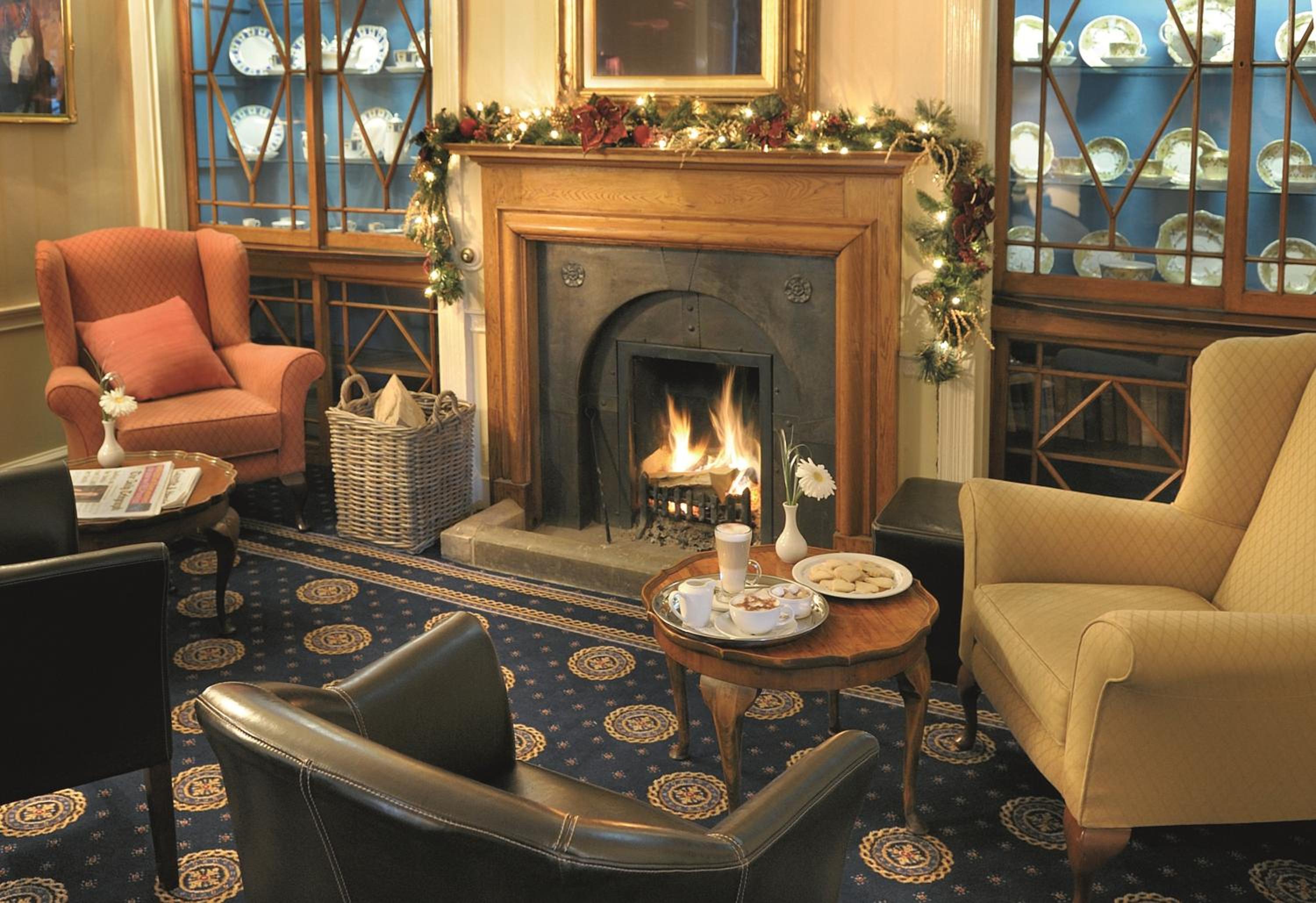 Devizes Vacations - The Bear Hotel - Property Image 1