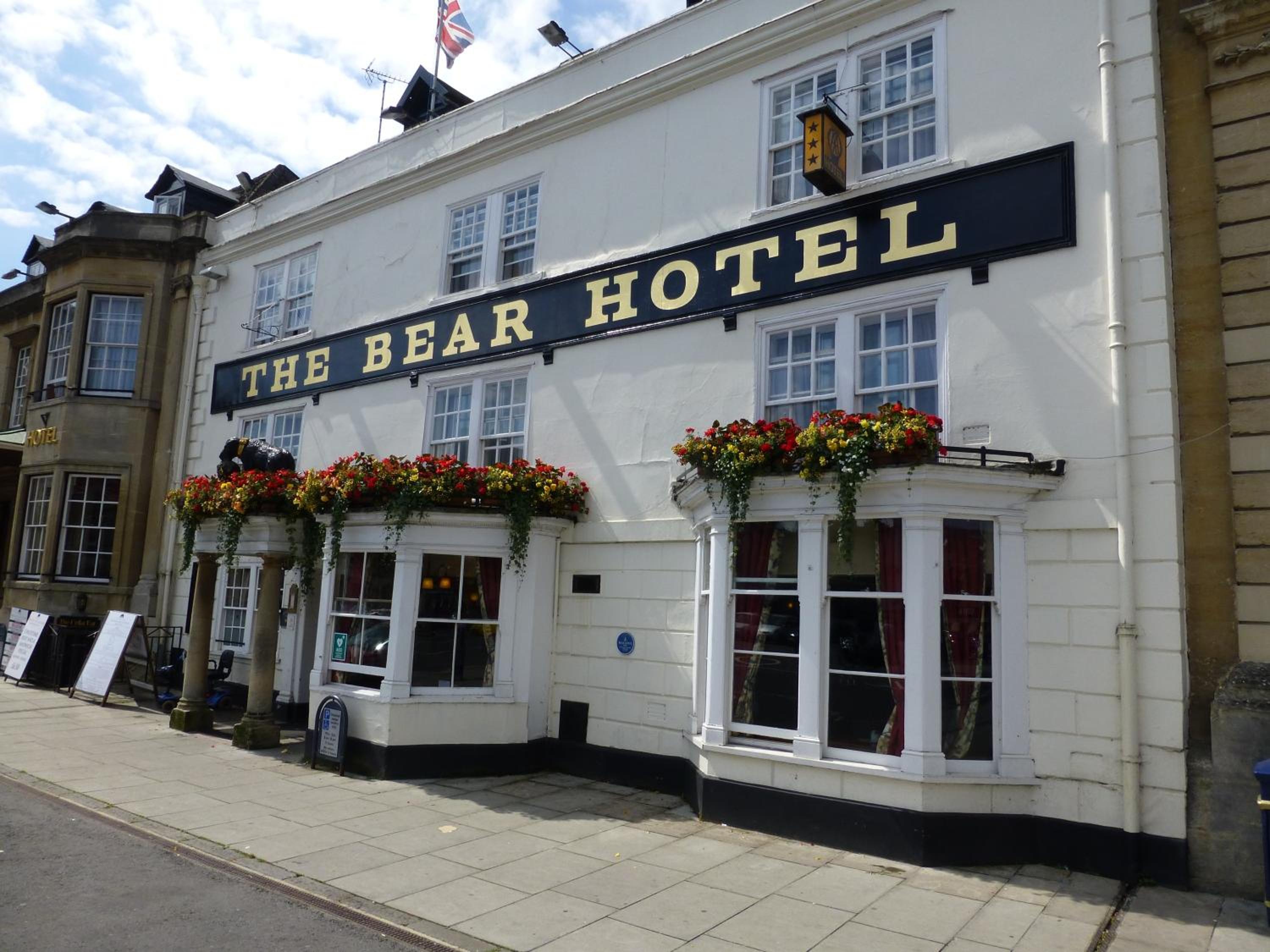 Devizes Vacations - The Bear Hotel - Property Image 3