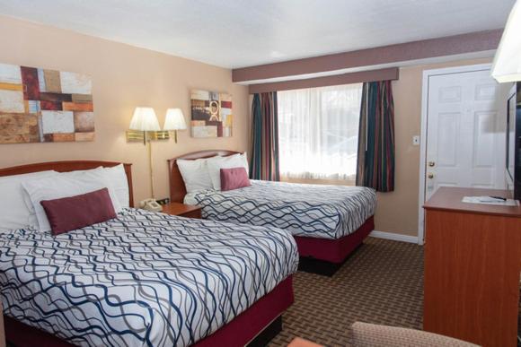 Esquire Inn