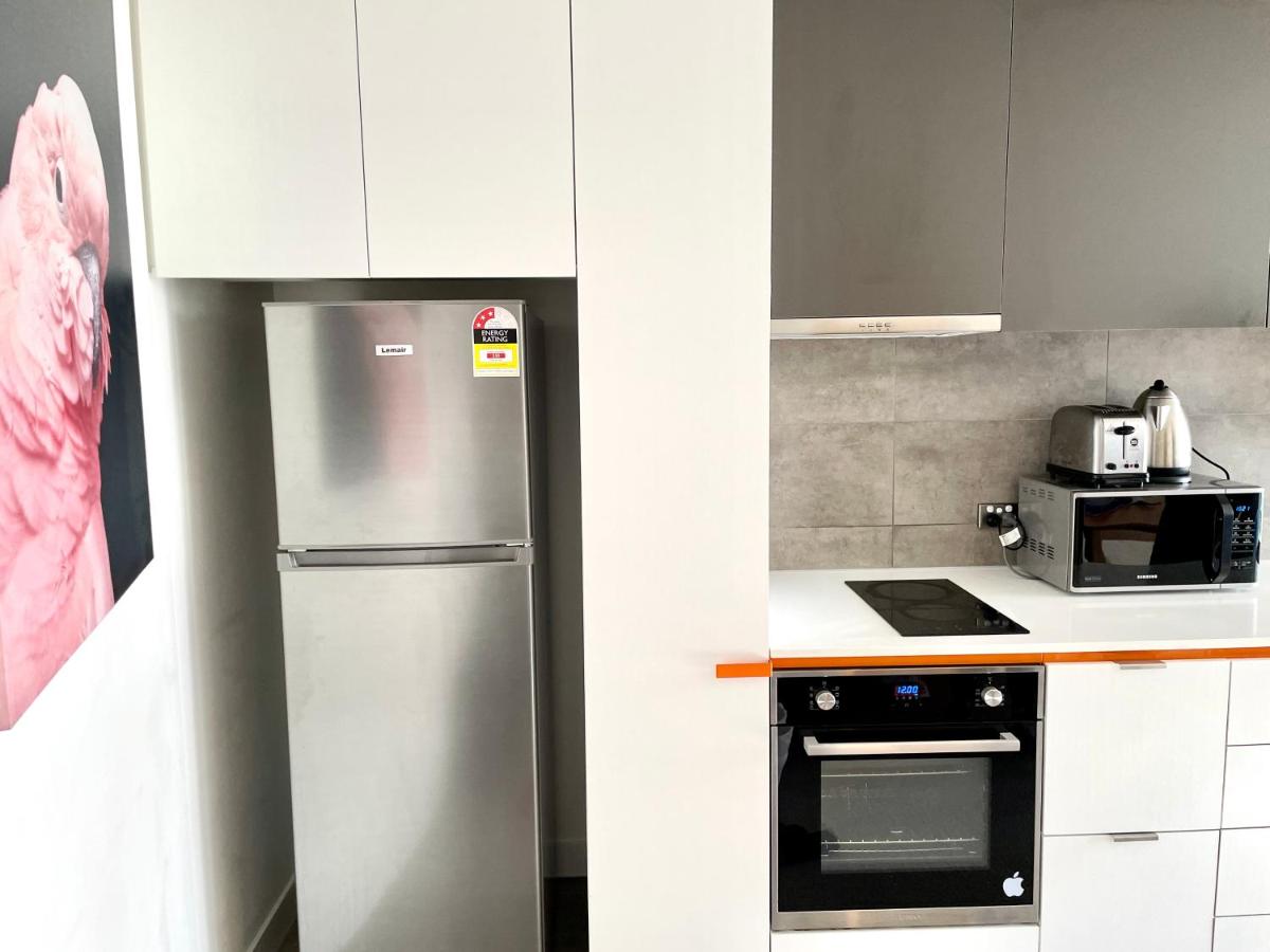 Readyset Apartments on Bouverie