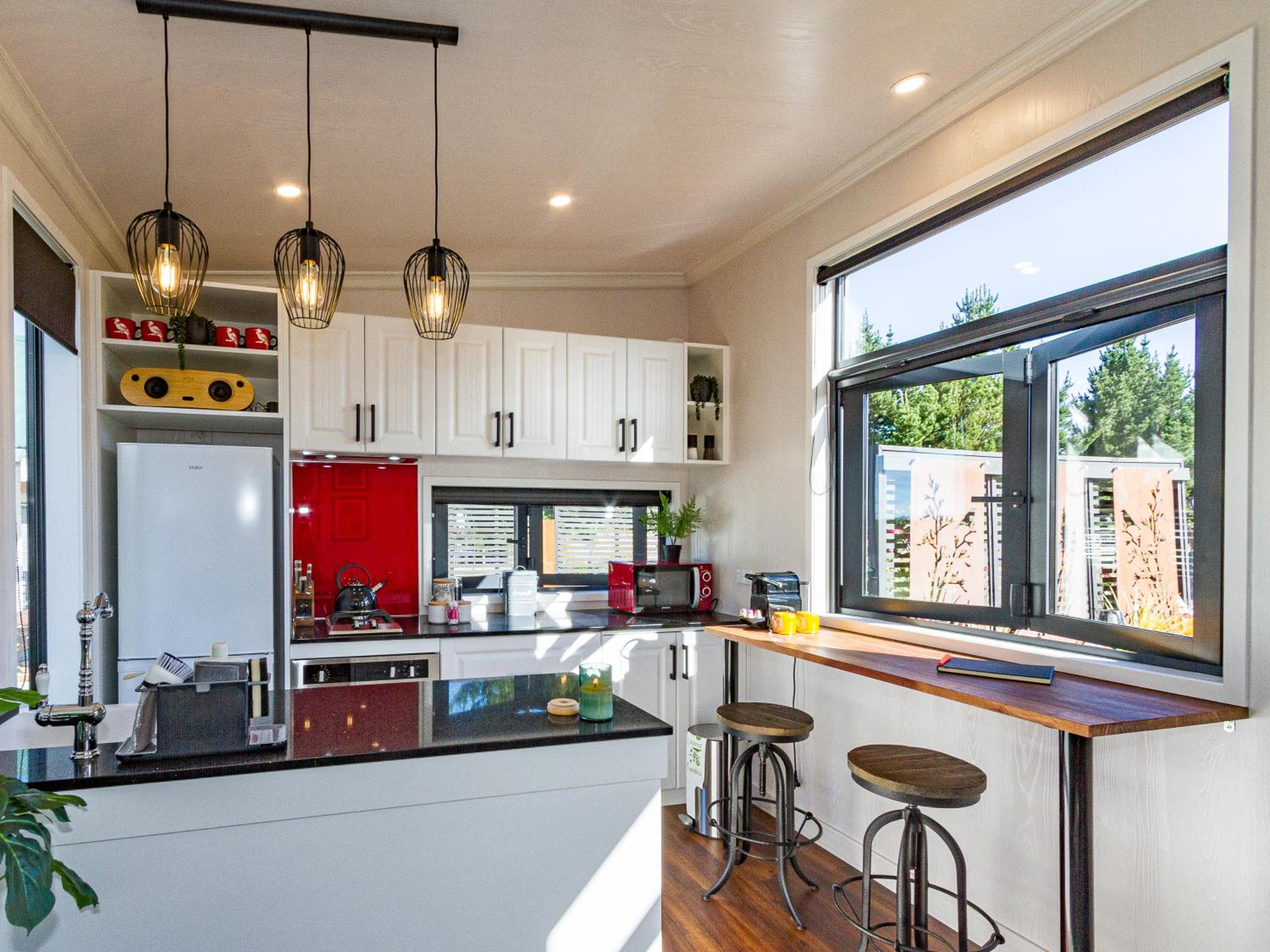 Mangateitei Views - Rangataua Tiny Home view 4