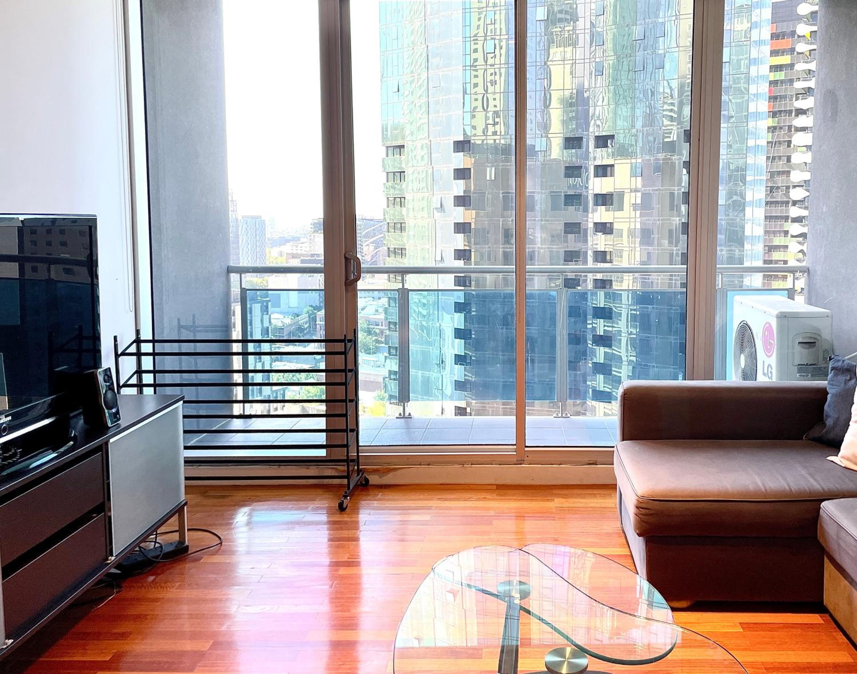 Readyset Apartments at Verve