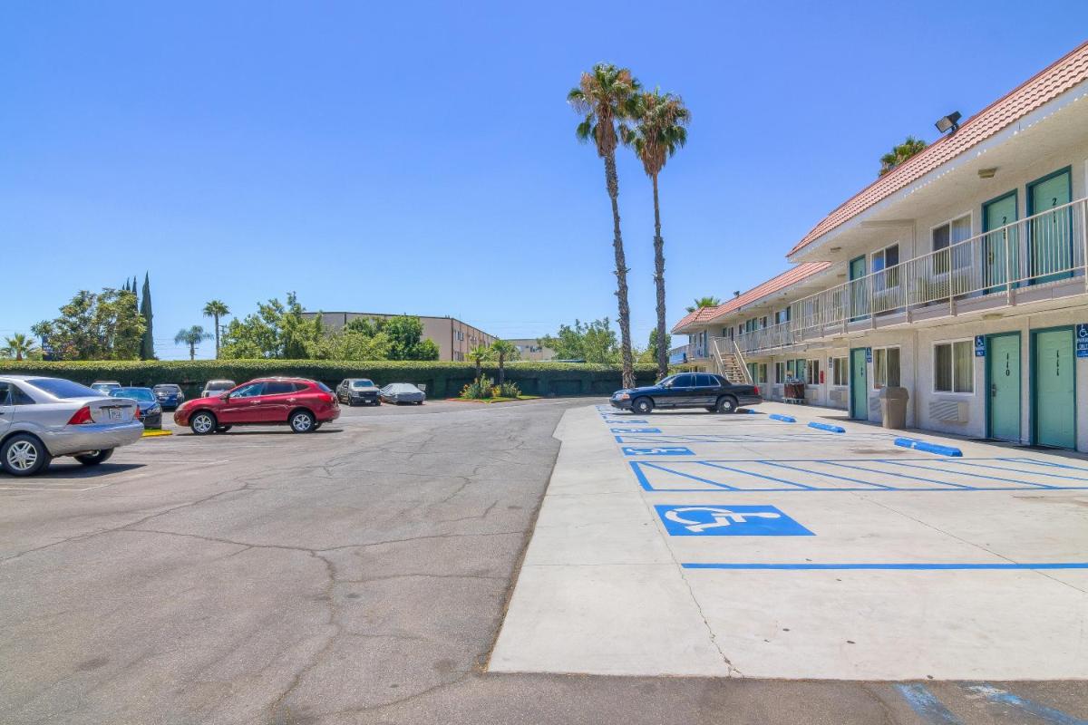 Motel 6-Sepulveda, CA - Los Angeles - Van Nuys - North Hills