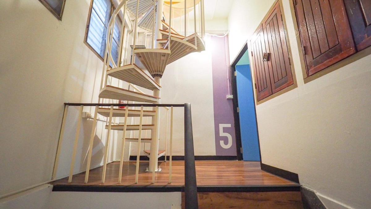 I-Sleep Silom Hostel