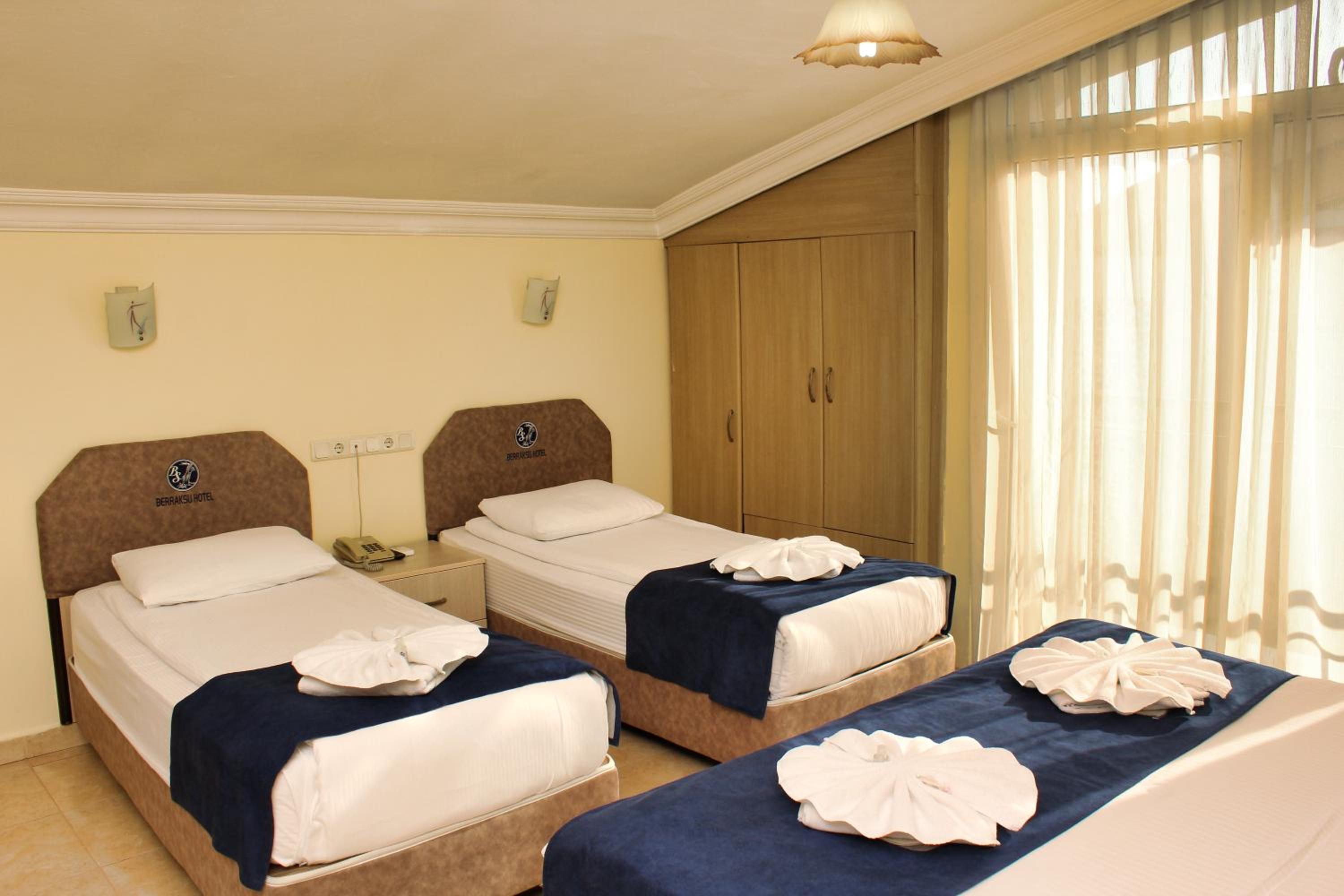 Berrak Su Hotel - Image 13
