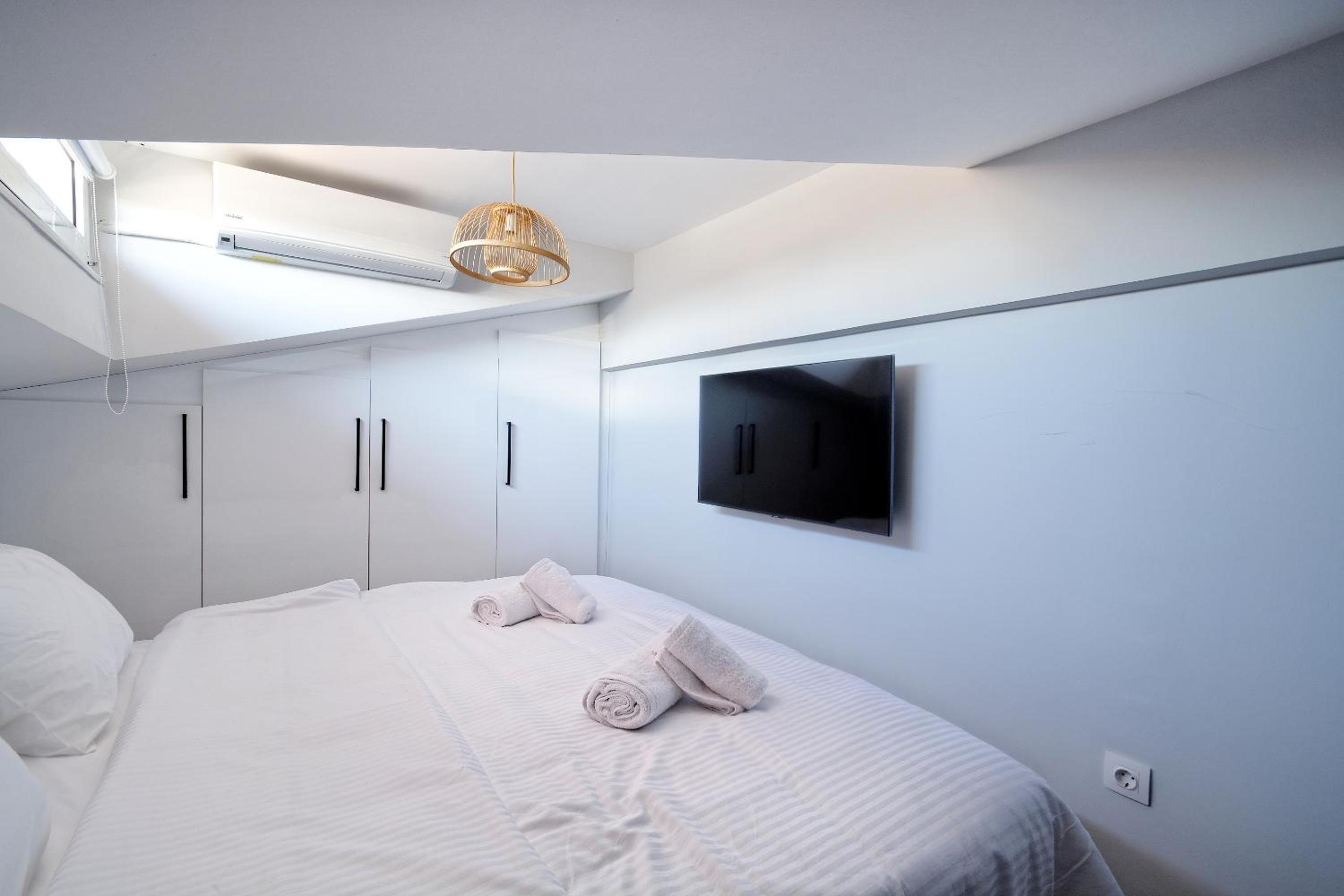 Trojan Affair Residence