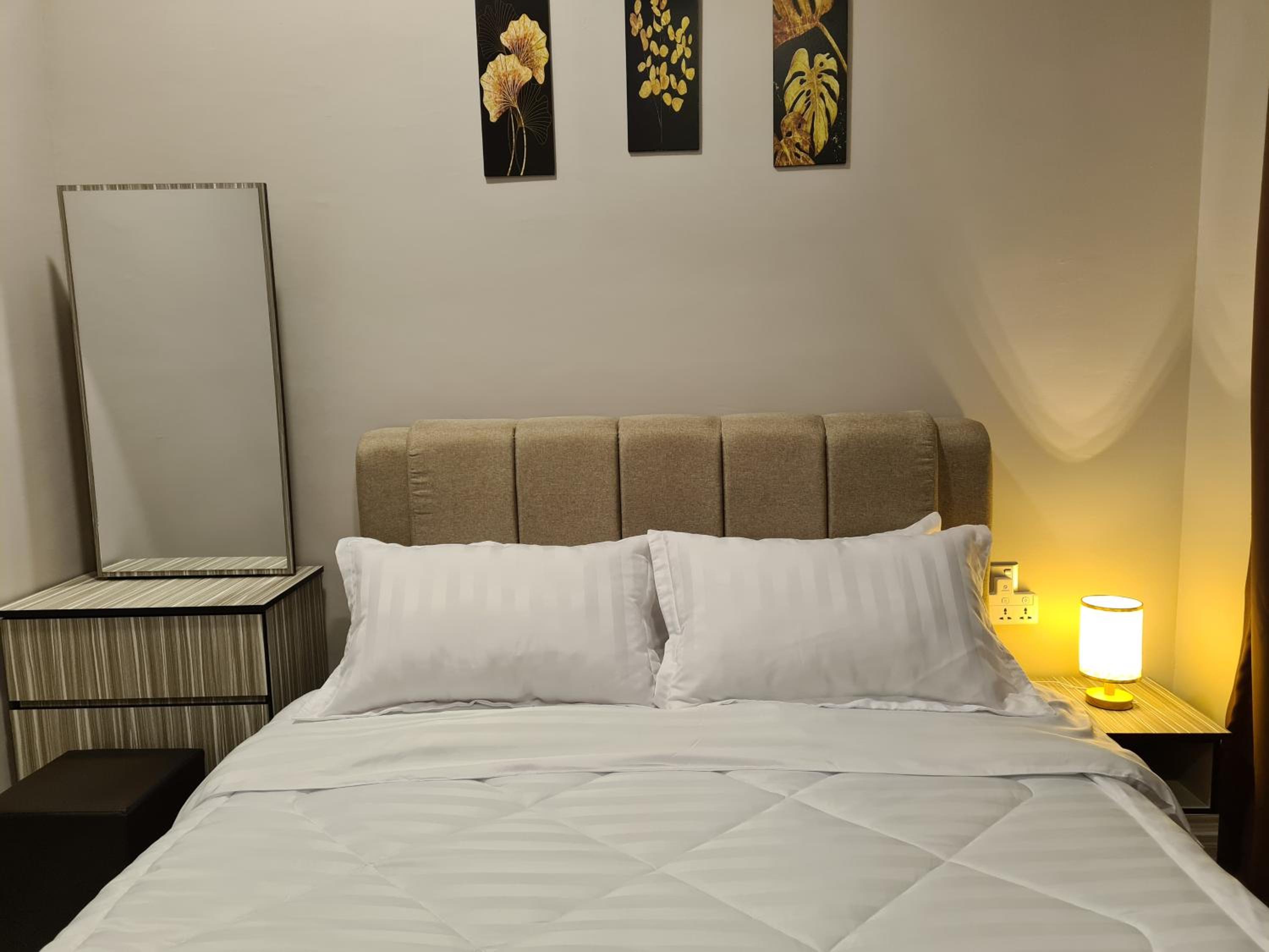 Eid SKS Habitat -Free Wifi Netflix, Larkin, Johor Bahru