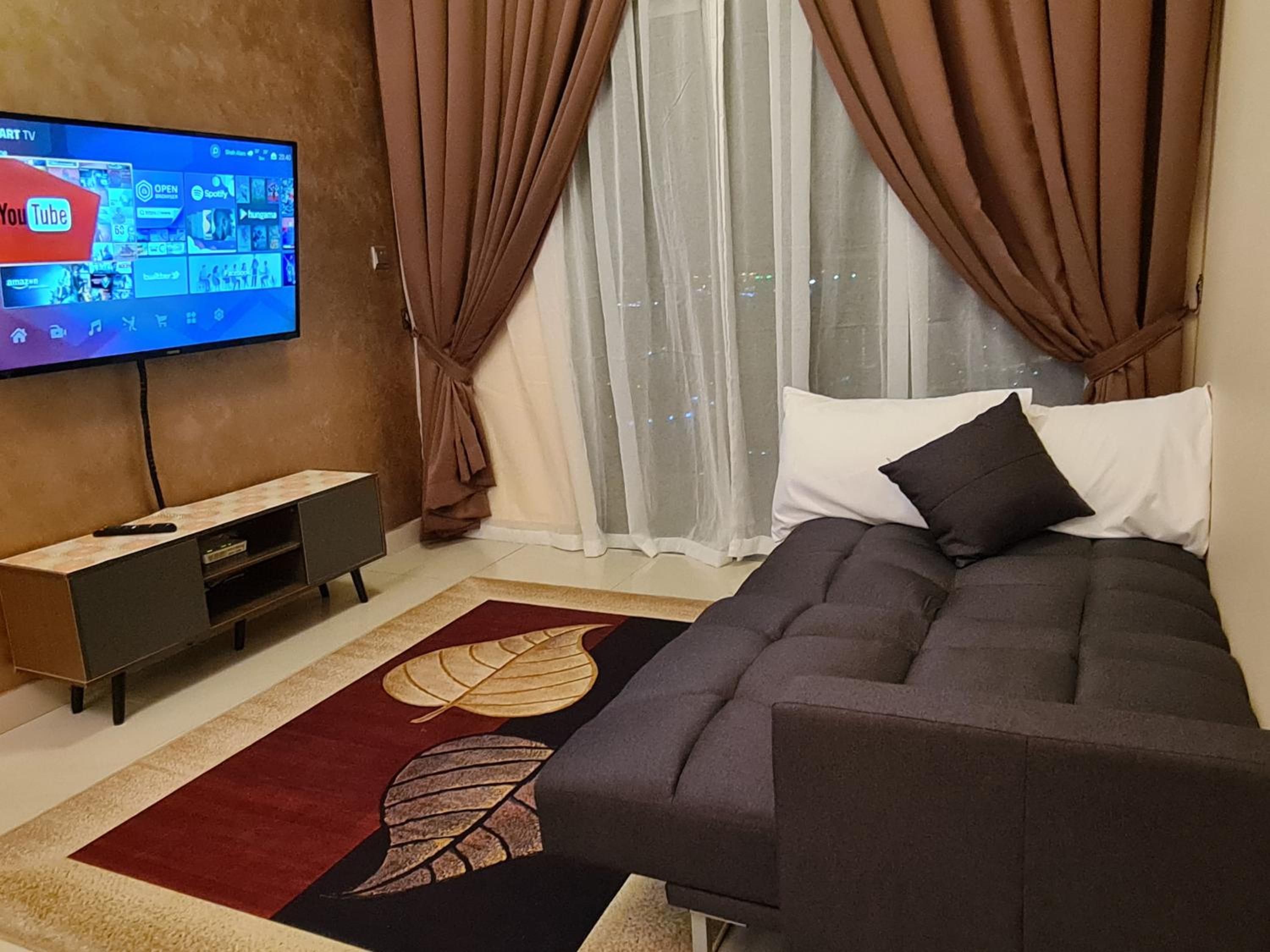 Eid SKS Habitat -Free Wifi Netflix, Larkin, Johor Bahru