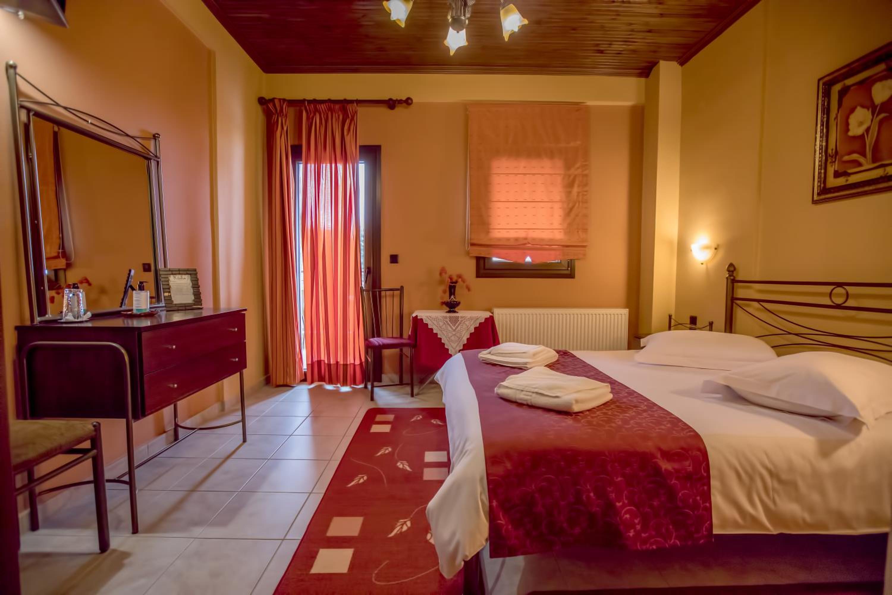 Kynthia Guesthouse