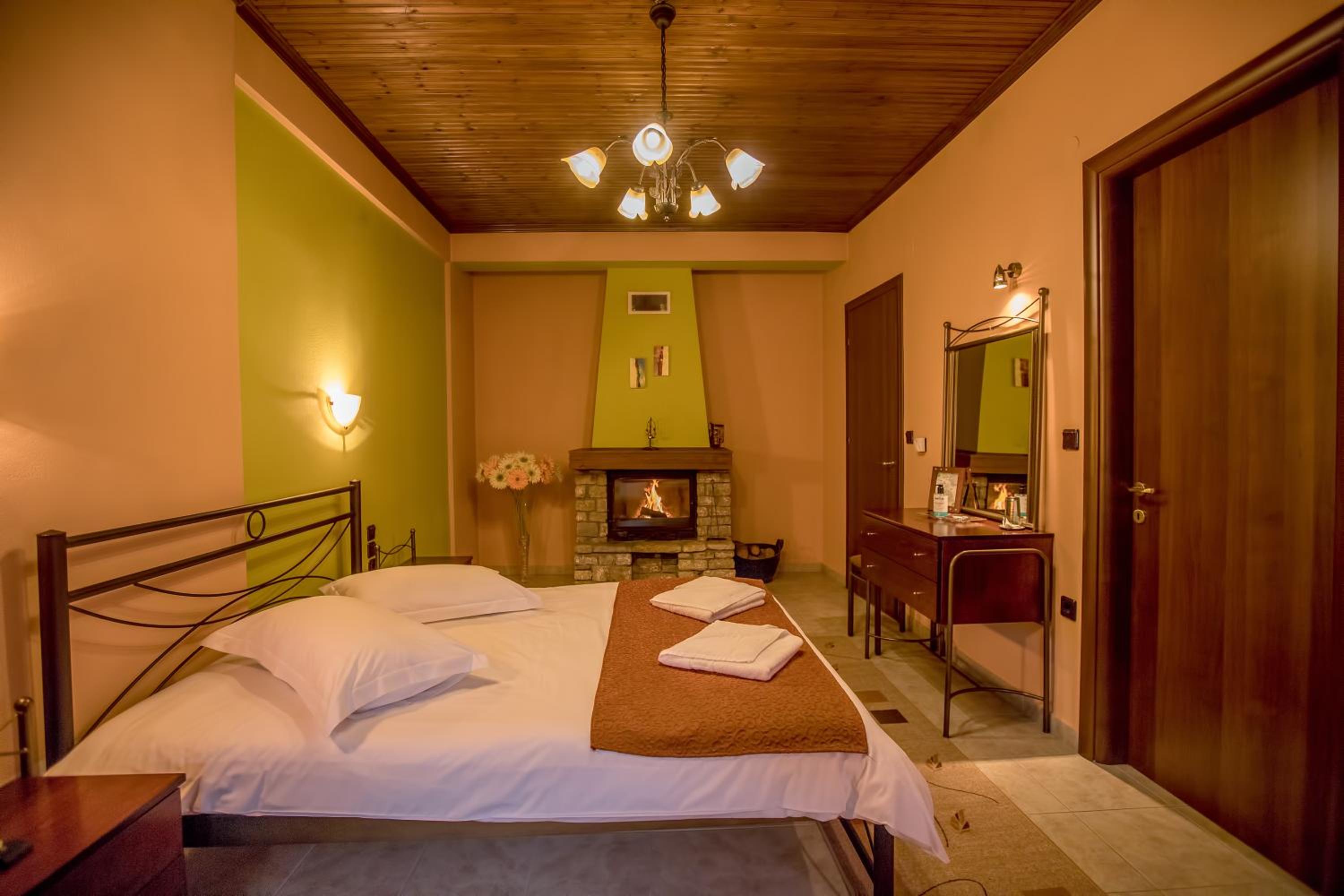 Kynthia Guesthouse