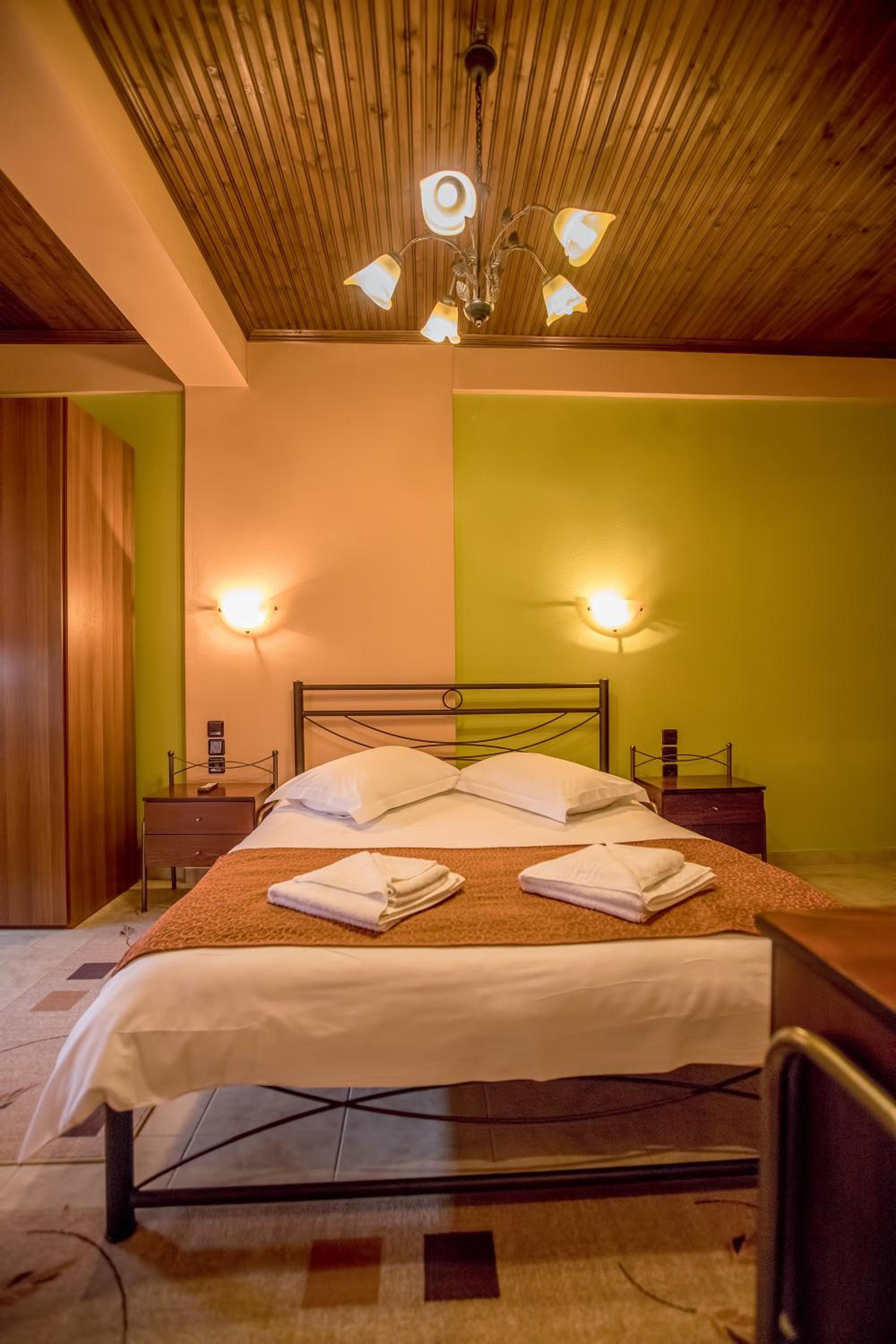 Kynthia Guesthouse