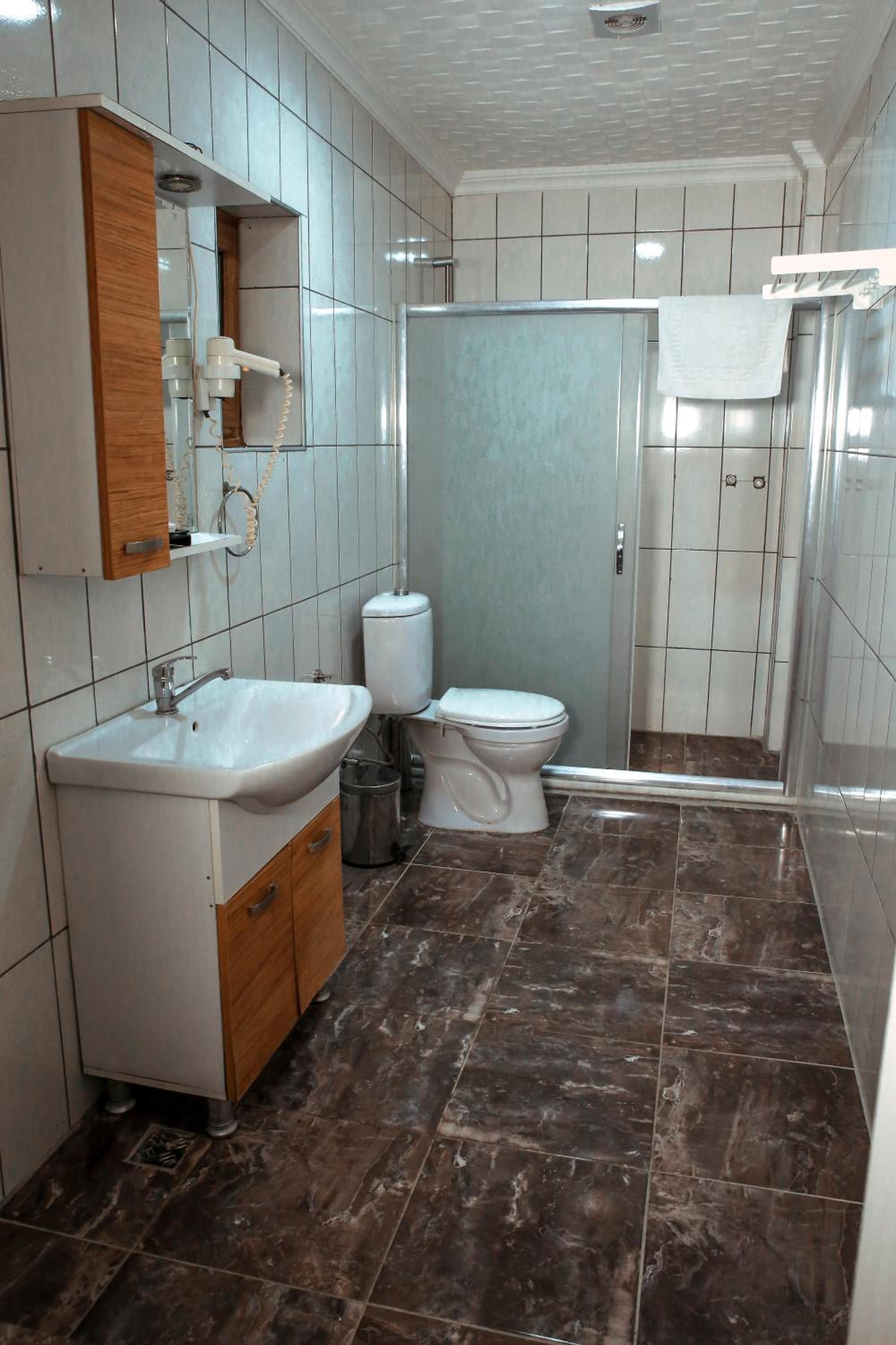 Letter Hotel - Image 29