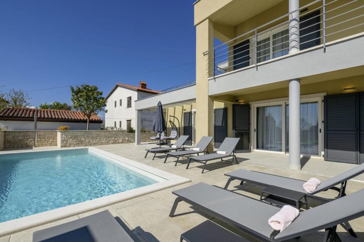 Villa Valentina in Krnica - Haus für 8-9 Personen view 3