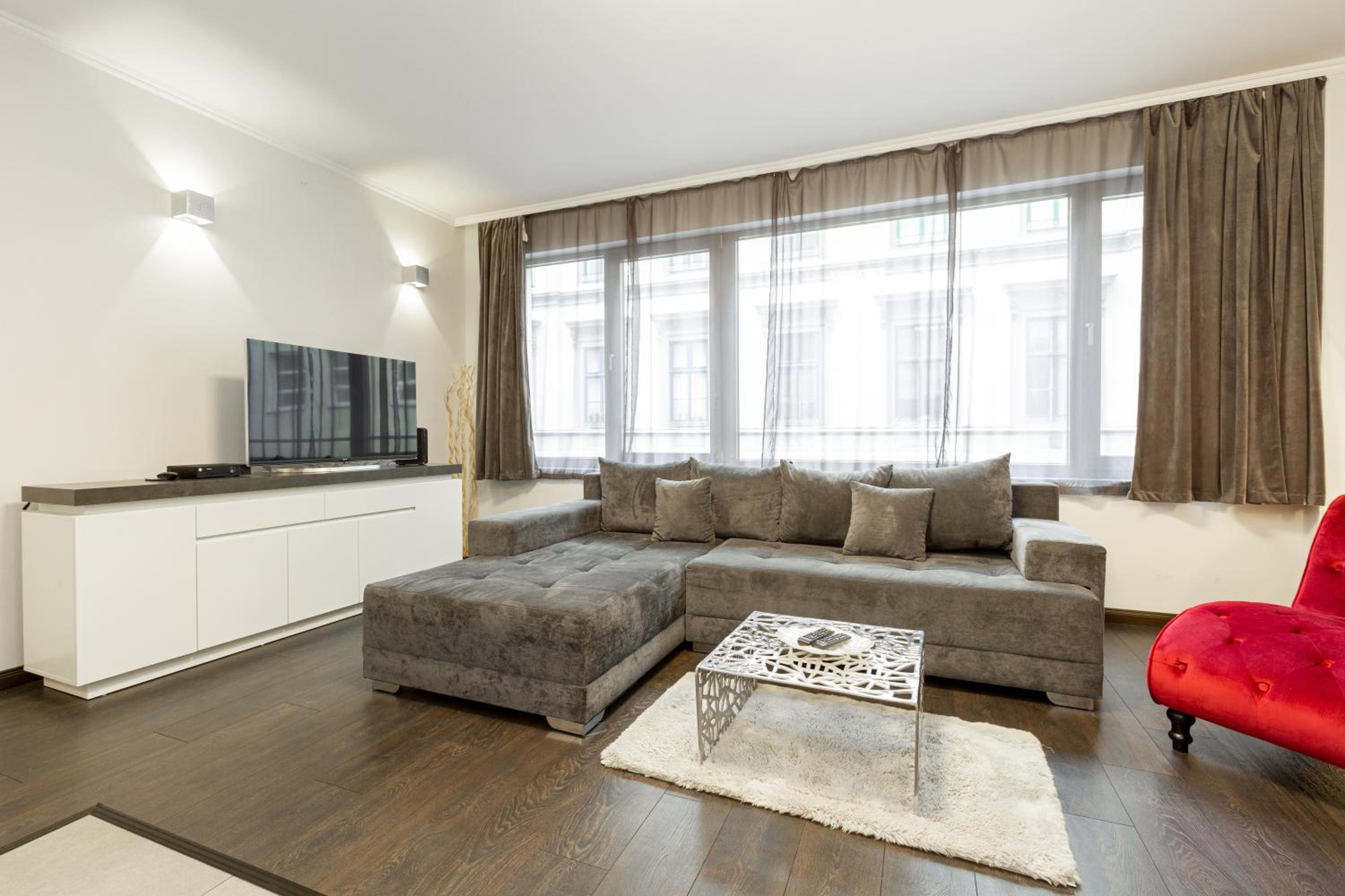 Budapest Holidays Apartments & Spa