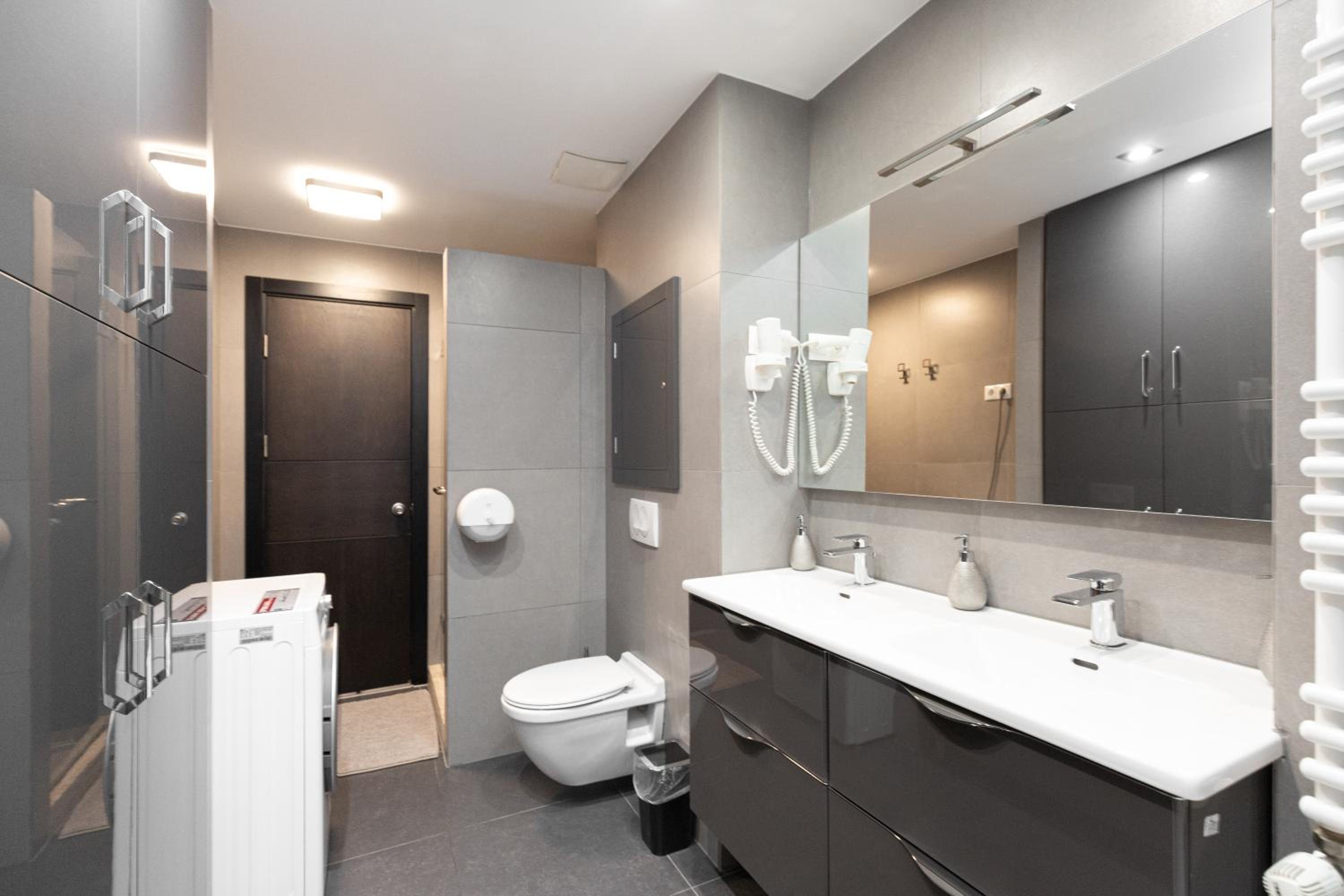 Budapest Holidays Apartments & Spa