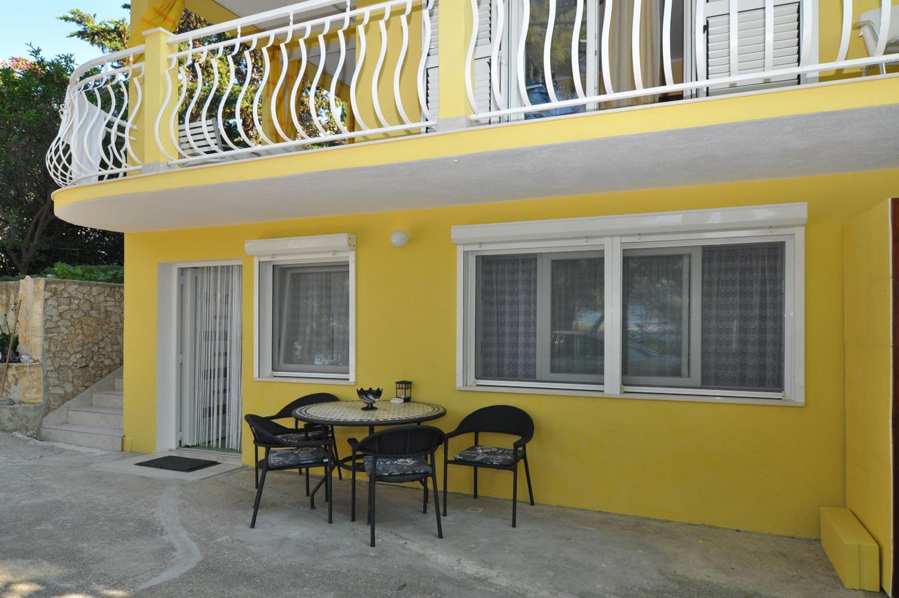 Spacious modern apt with big patio and sea view view 3