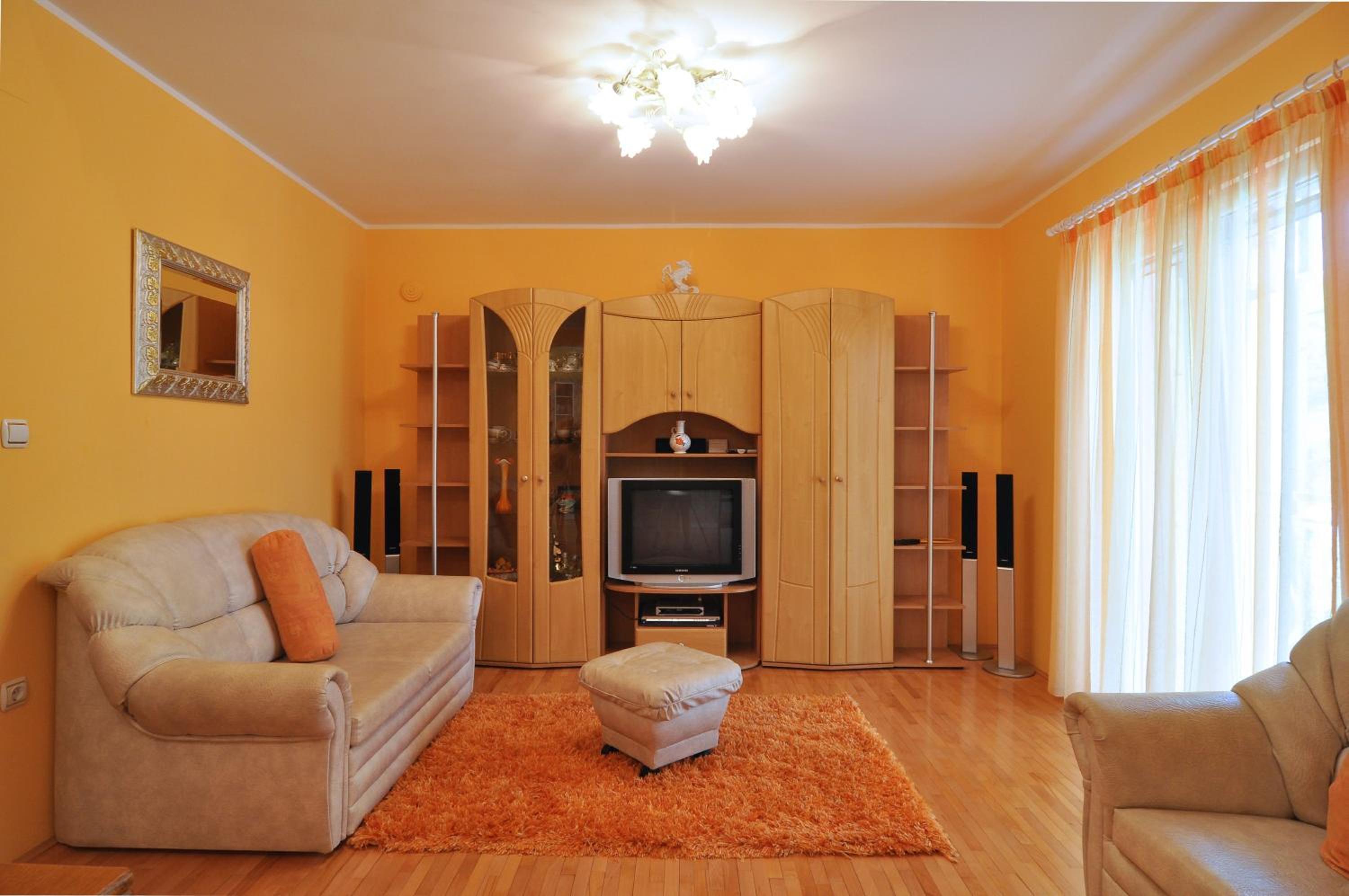 Spacious 100m2 apt w big terrace & great sea view view 3