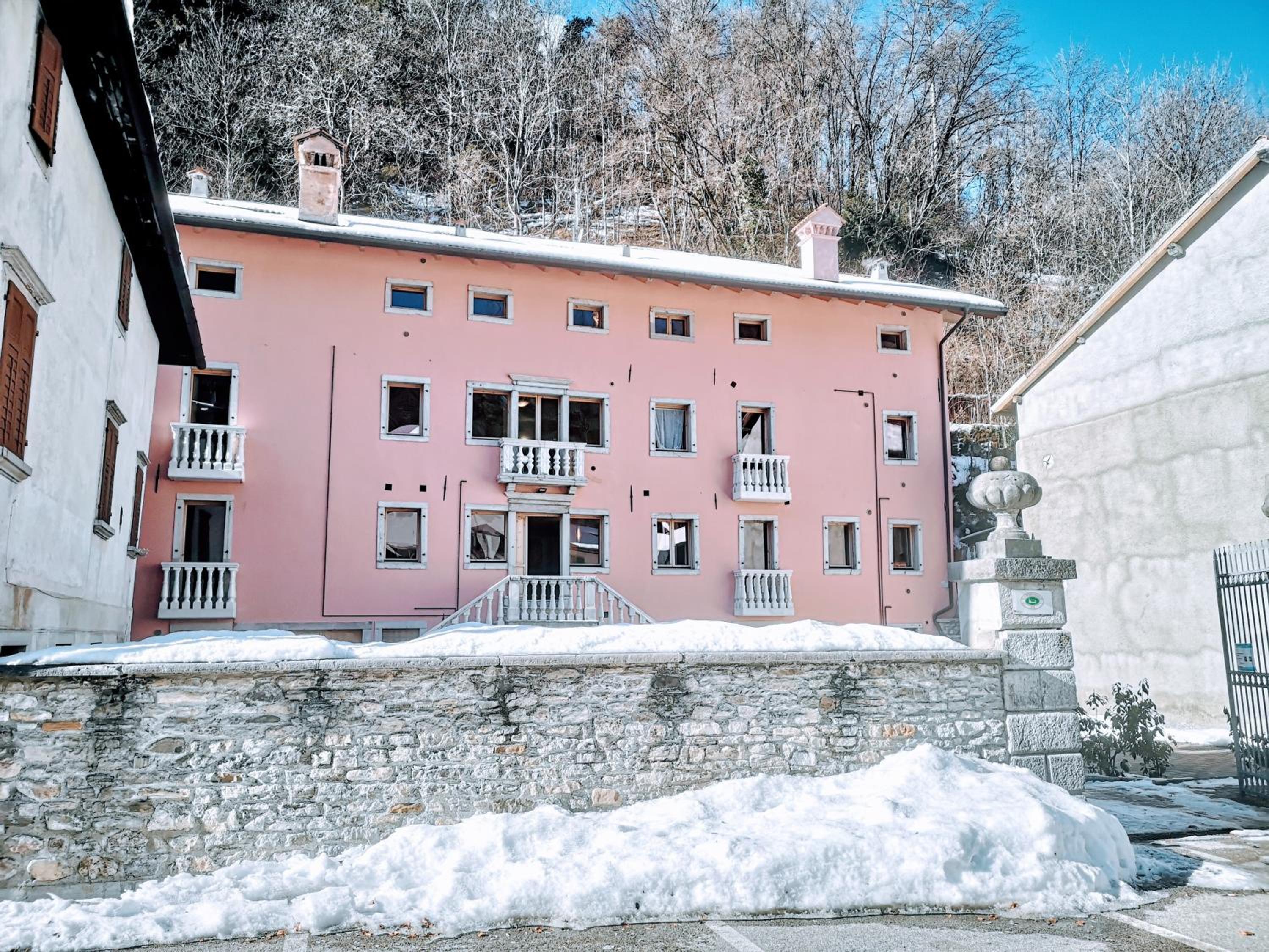 Perarolo Apartments