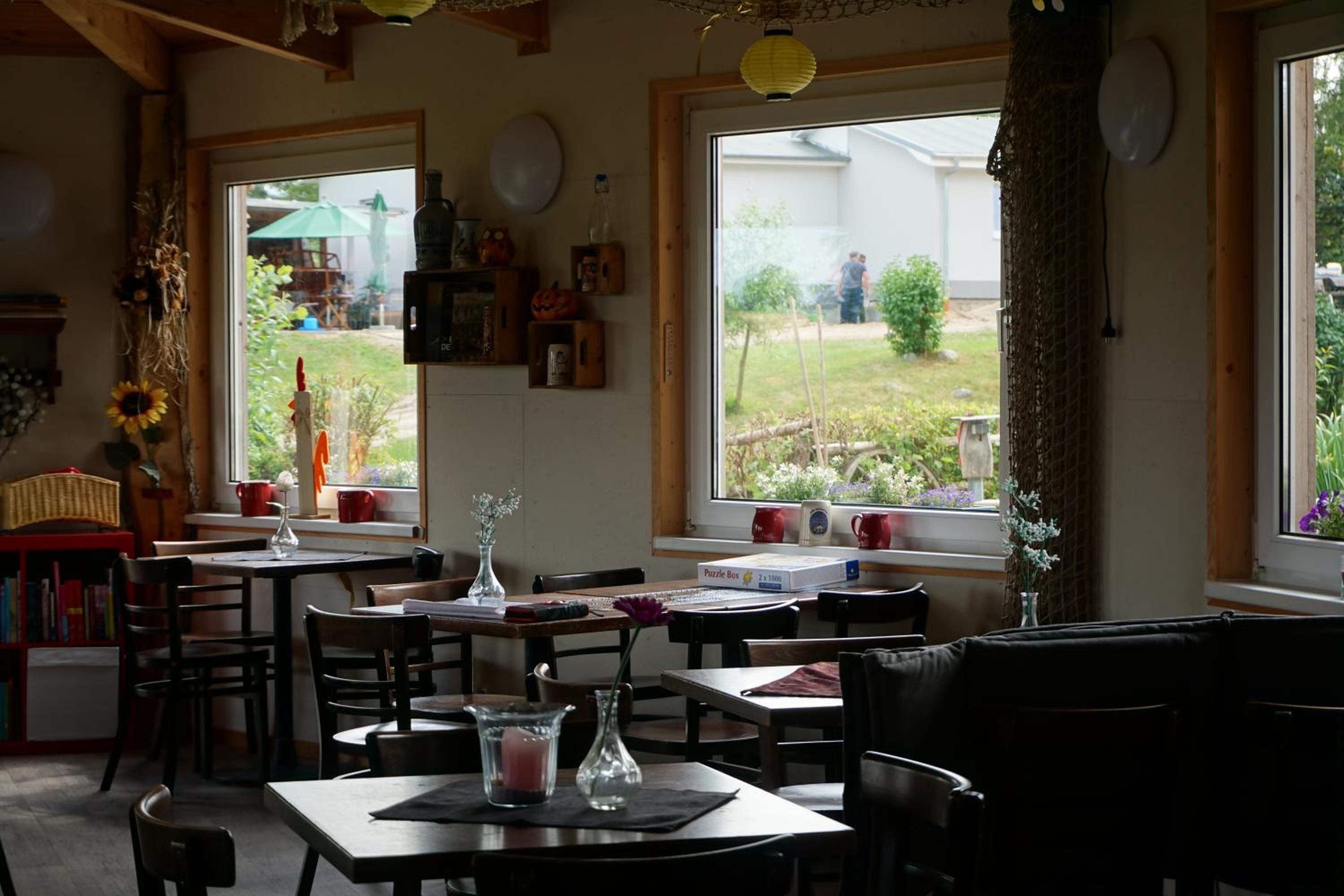 Peenehof Köppen - Ferienwohnungen & Schlaffässer