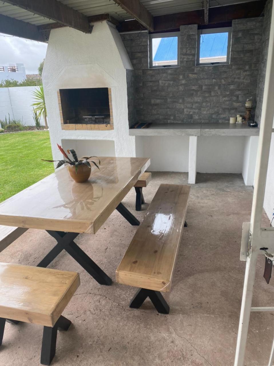 5 bedroom home in Langebaan, located close to Club Mykonos and Laguna Mall view 4