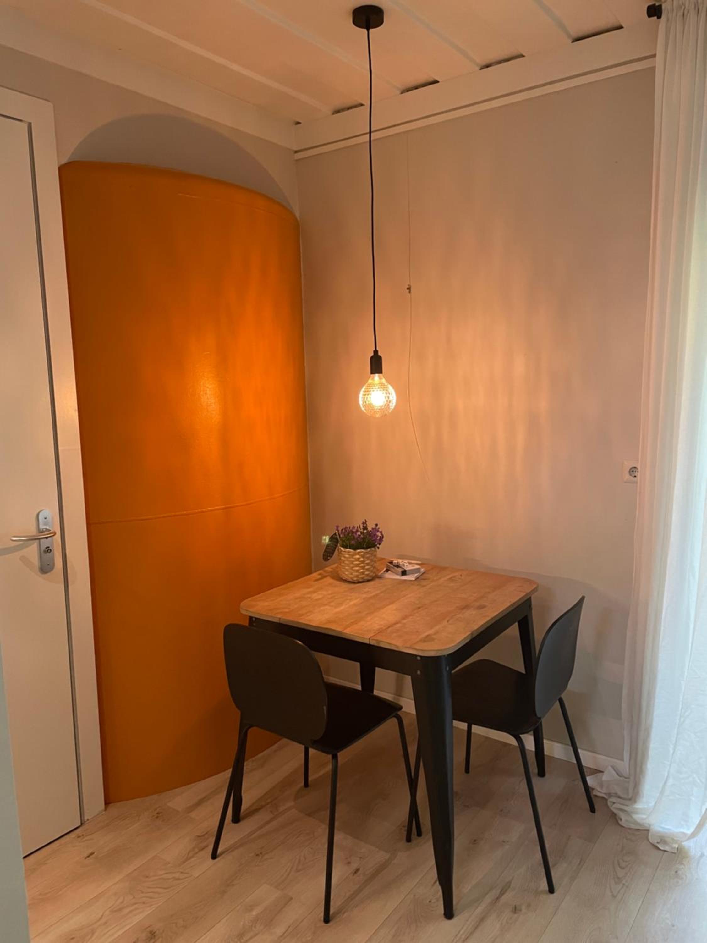 Tiny-House van zeecontainers bij het bos view 3