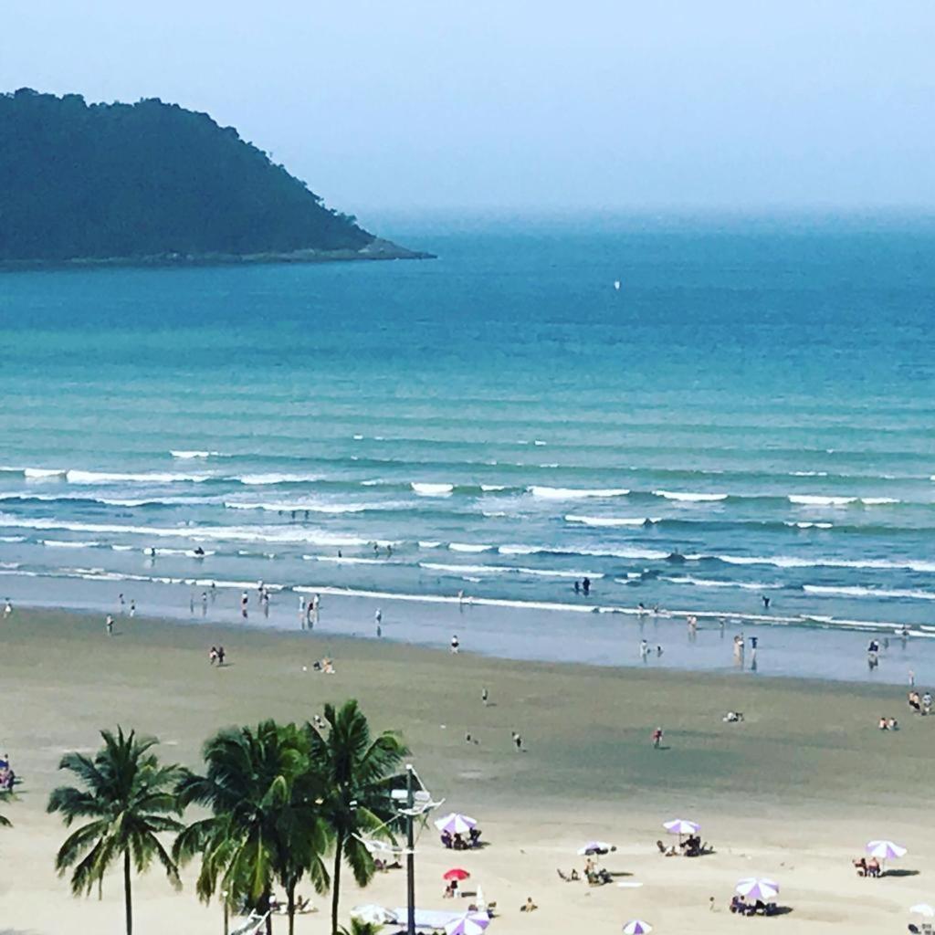 Ilhas de Salinas - Apartamento com vista para o mar, 2 suítes, 2 vagas na garagem e localizado a 200m da praia