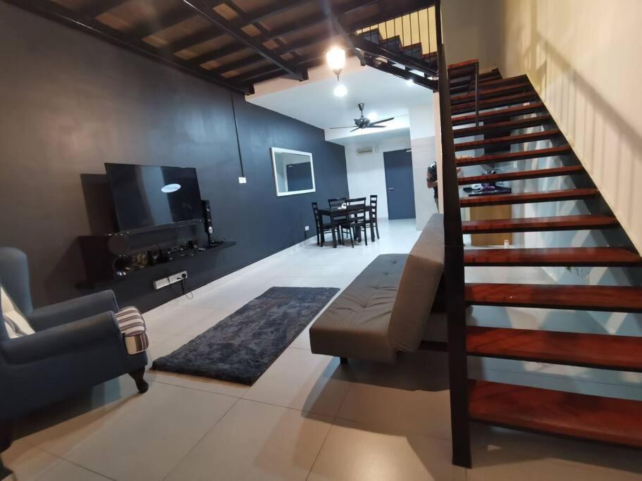 Lakeview Duplex Apartment Free WiFi and Netflix photo 1
