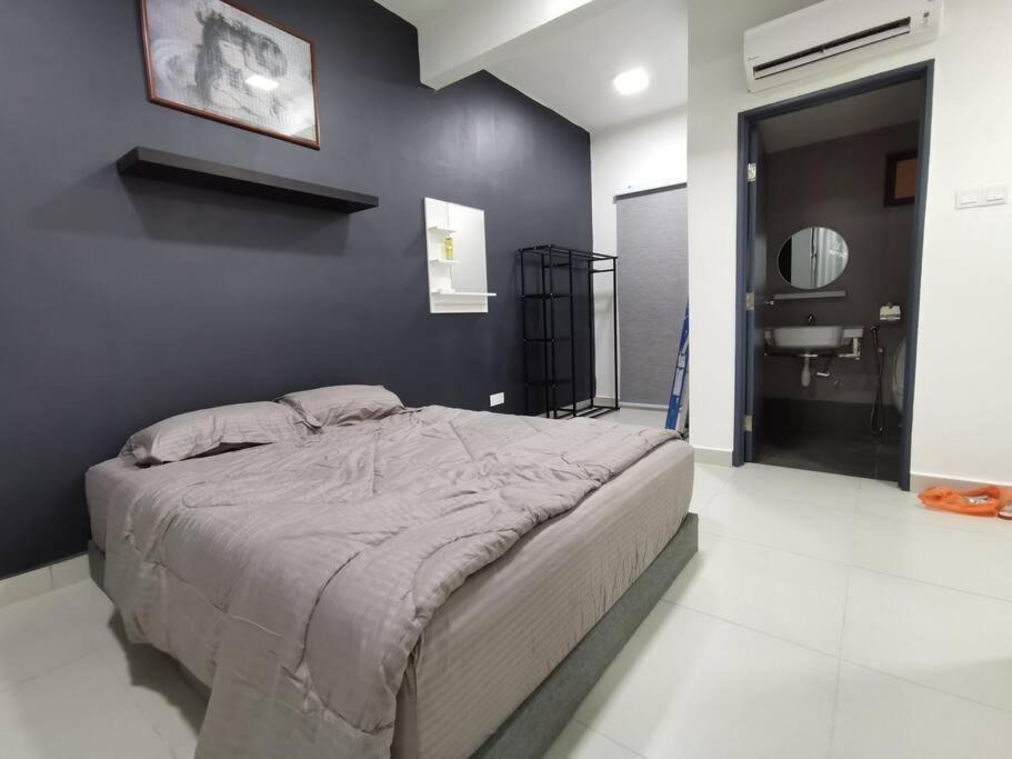 Lakeview Duplex Apartment Free WiFi and Netflix photo 6
