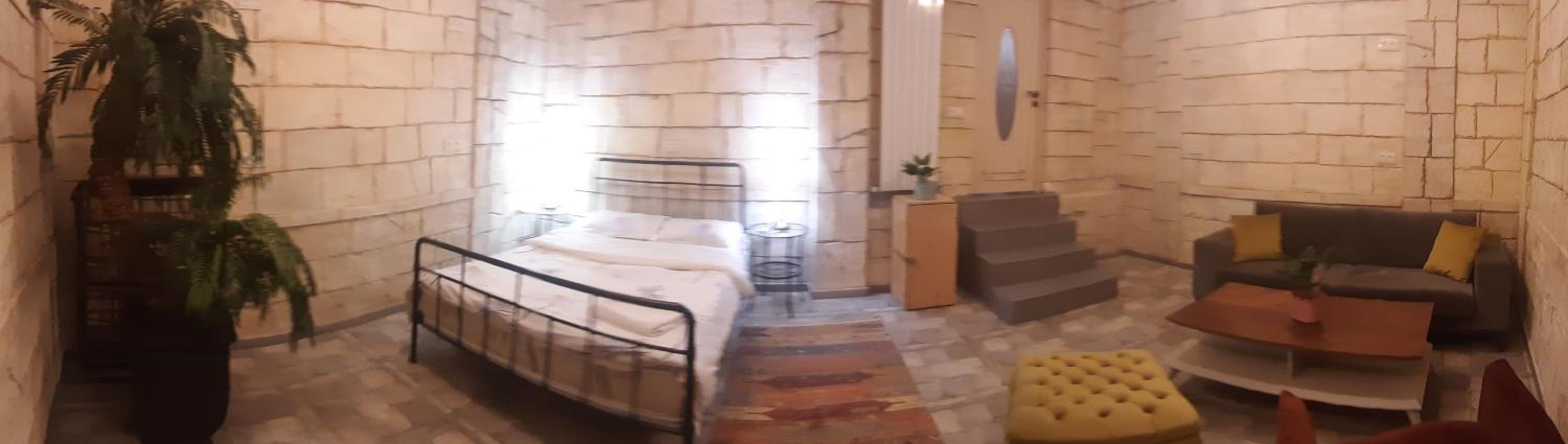 Retro Hostel & Tours
