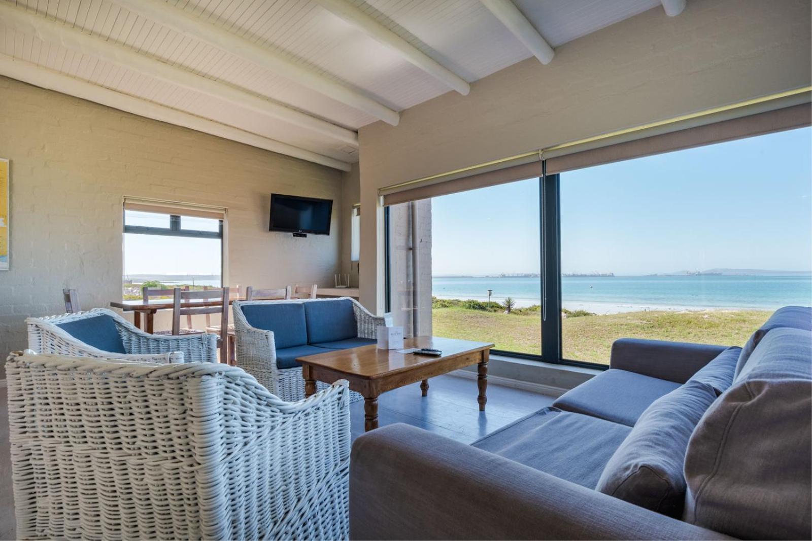 Blue Bay Lodge