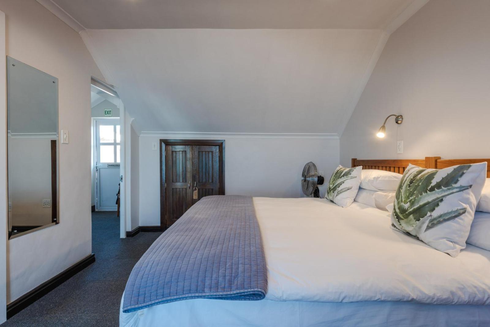Blue Bay Lodge