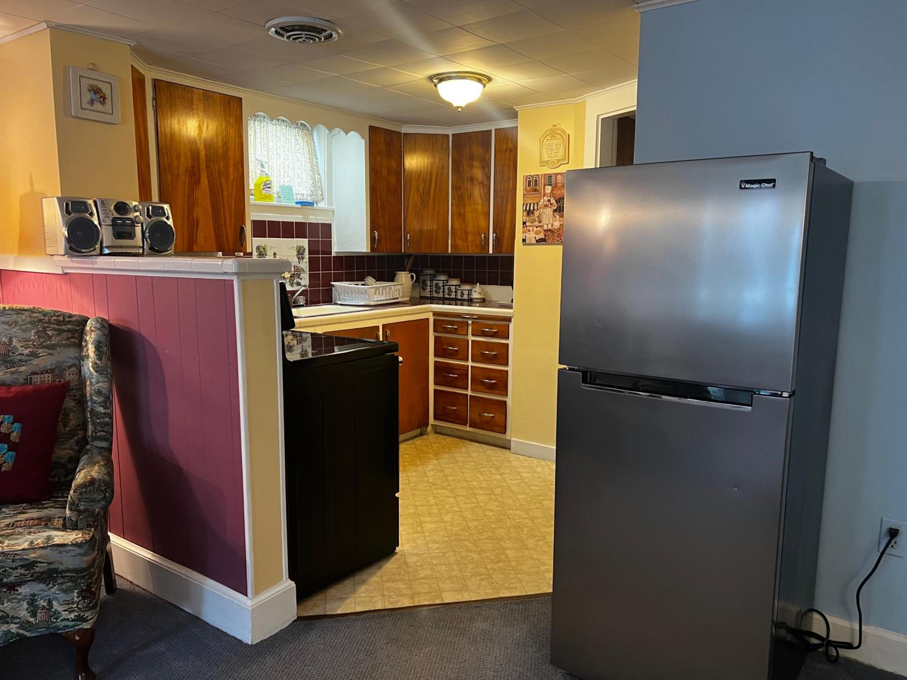 Claddagh Motel & Suites